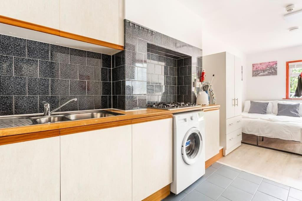 Stylish Ground Floor Garden Flat Nr Apartamento