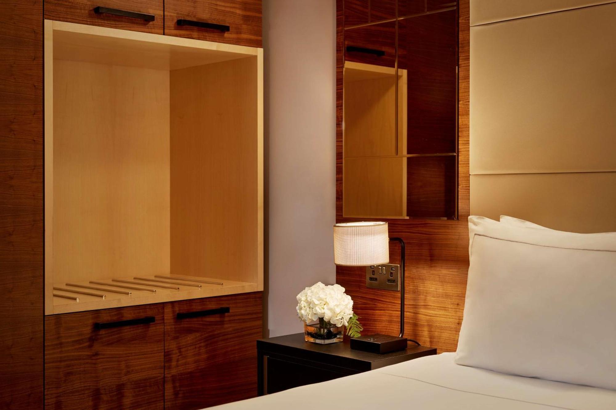 Park Plaza County Hall Hotel Londres
