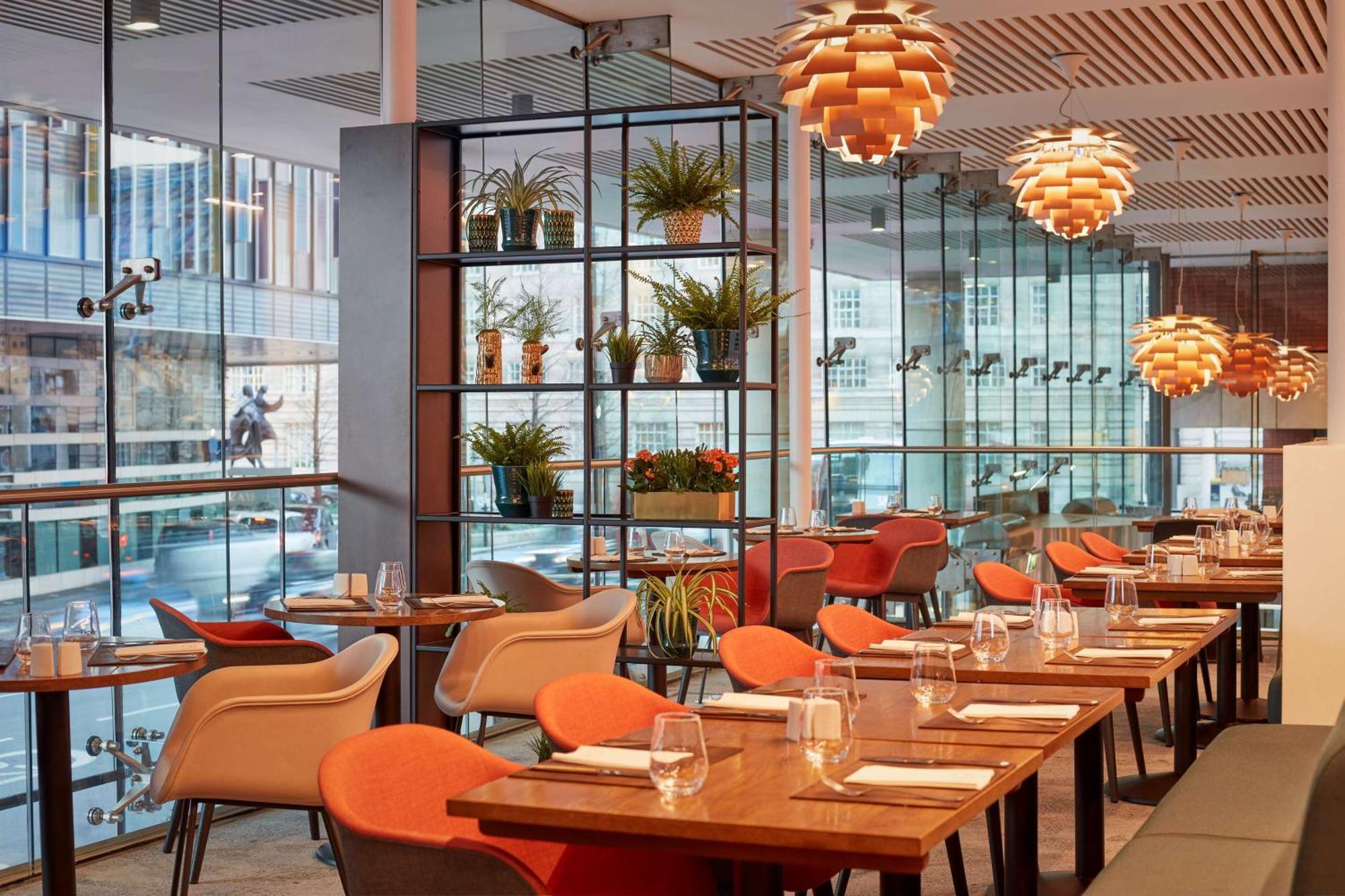 Park Plaza County Hall 4* Londres