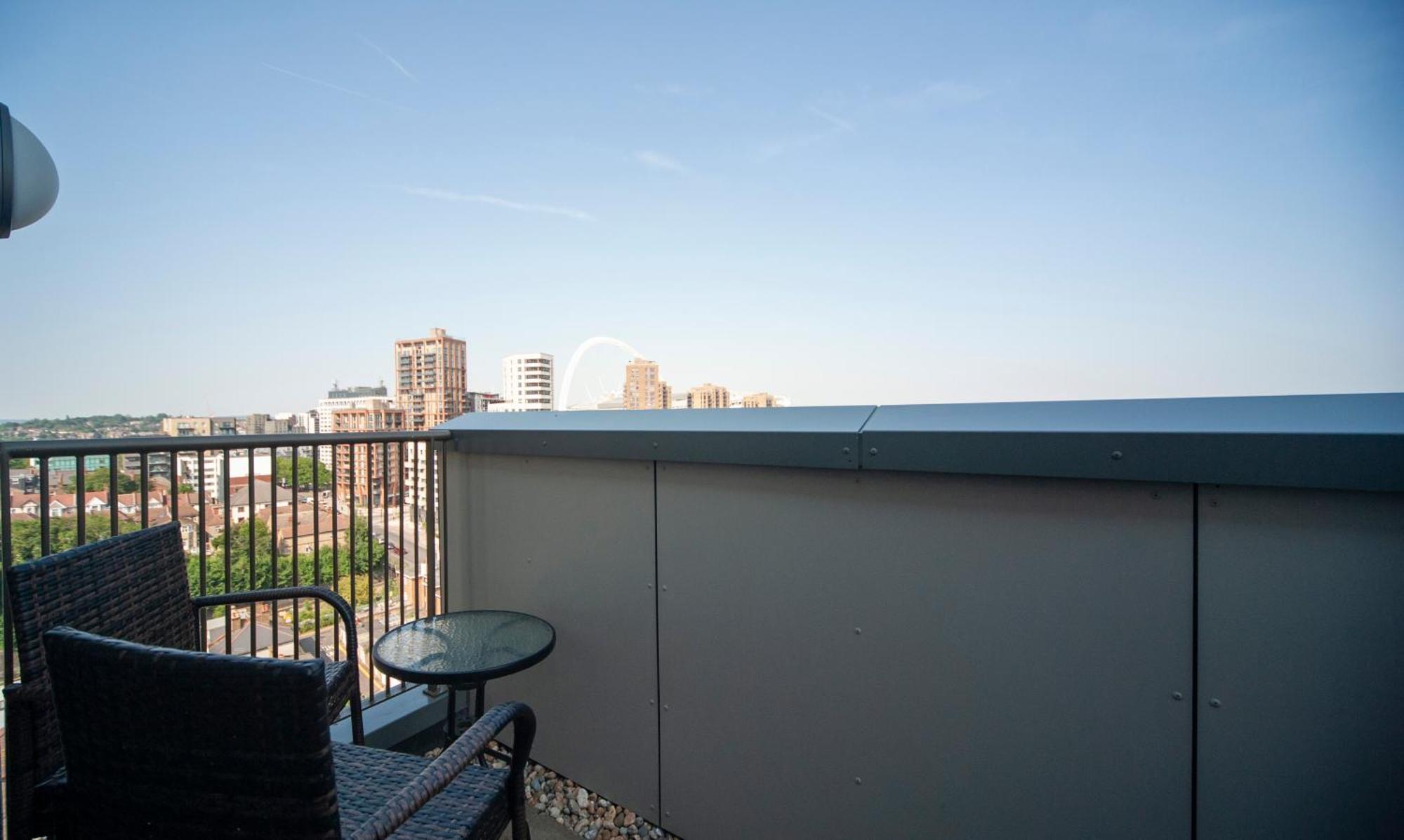 Floor - 2 Bed/2 Bath + Private Balcony *