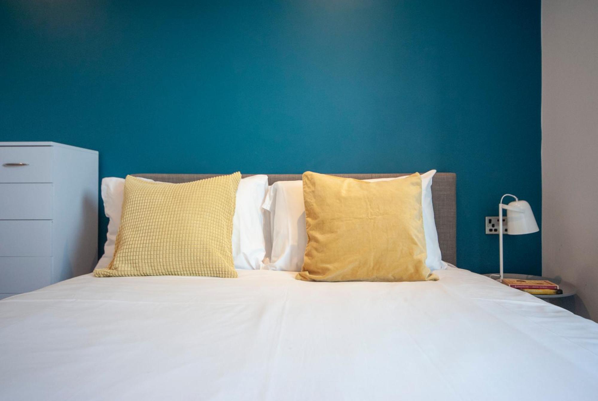 Appartement Floor - 2 Bed/2 Bath + Private Balcony Londres