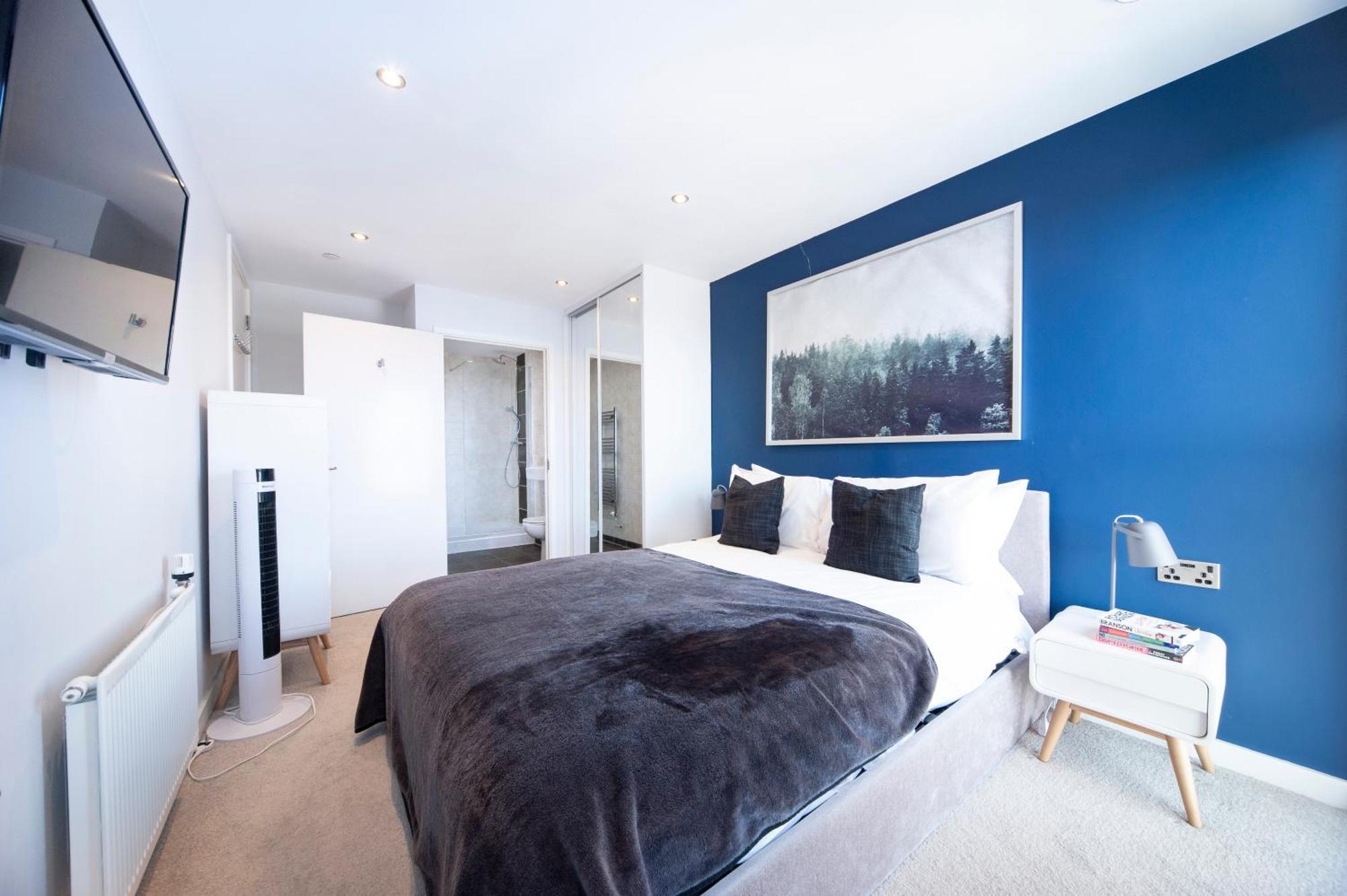 Floor - 2 Bed/2 Bath + Private Balcony Appartement Londres