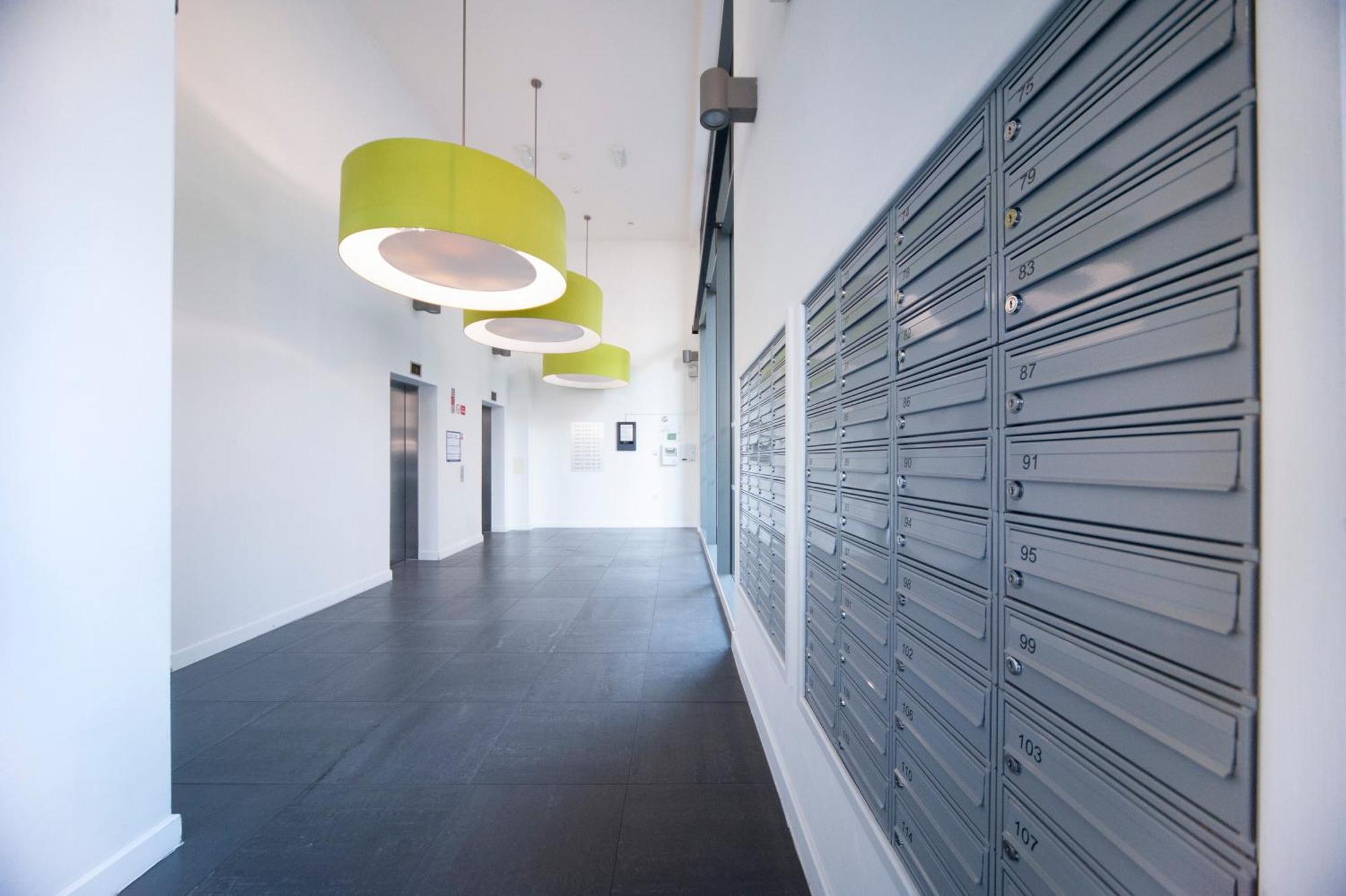 Floor - 2 Bed/2 Bath + Private Balcony Appartement