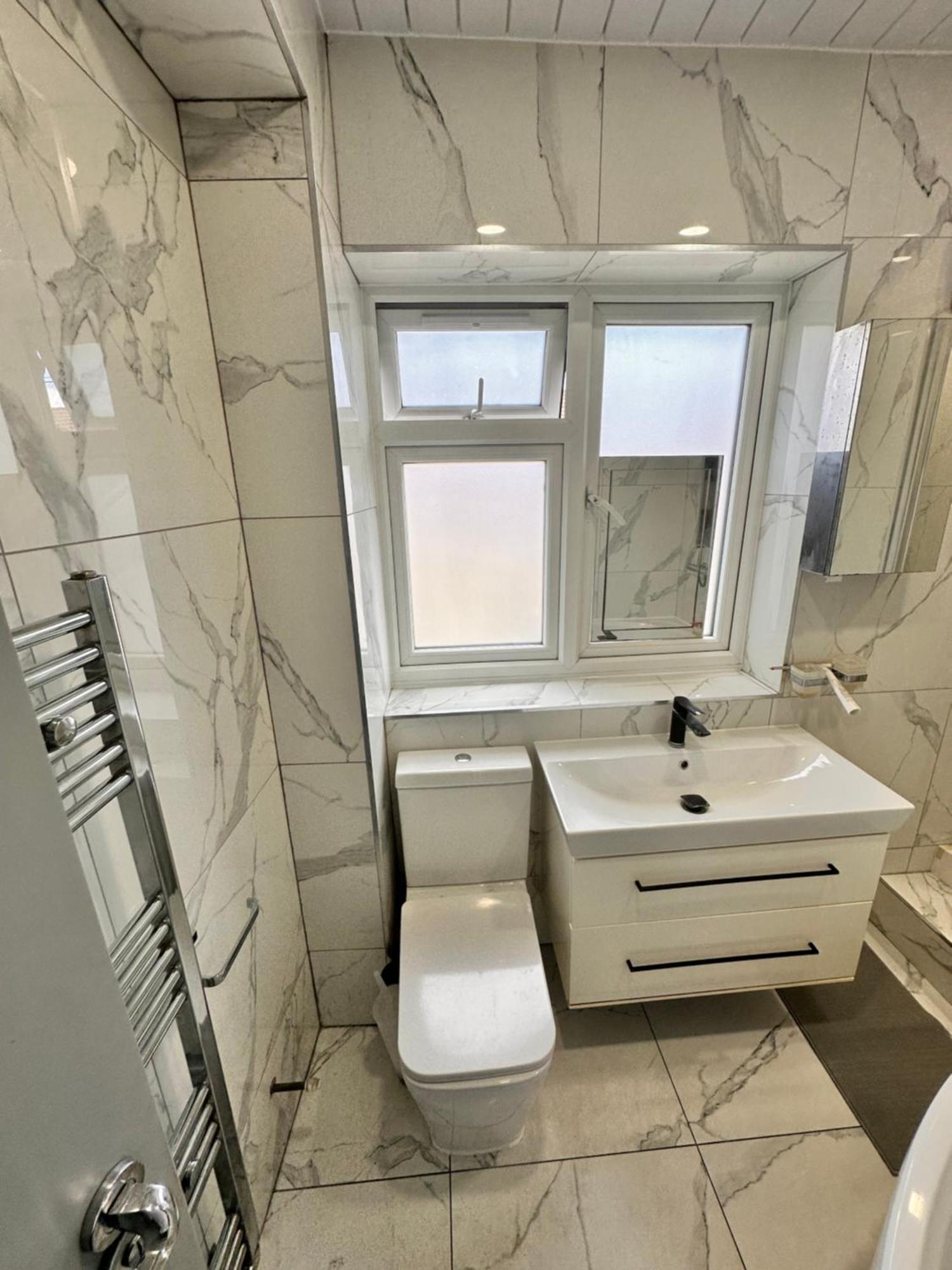 Double And Single In Bromley By Bow Pensión Londres