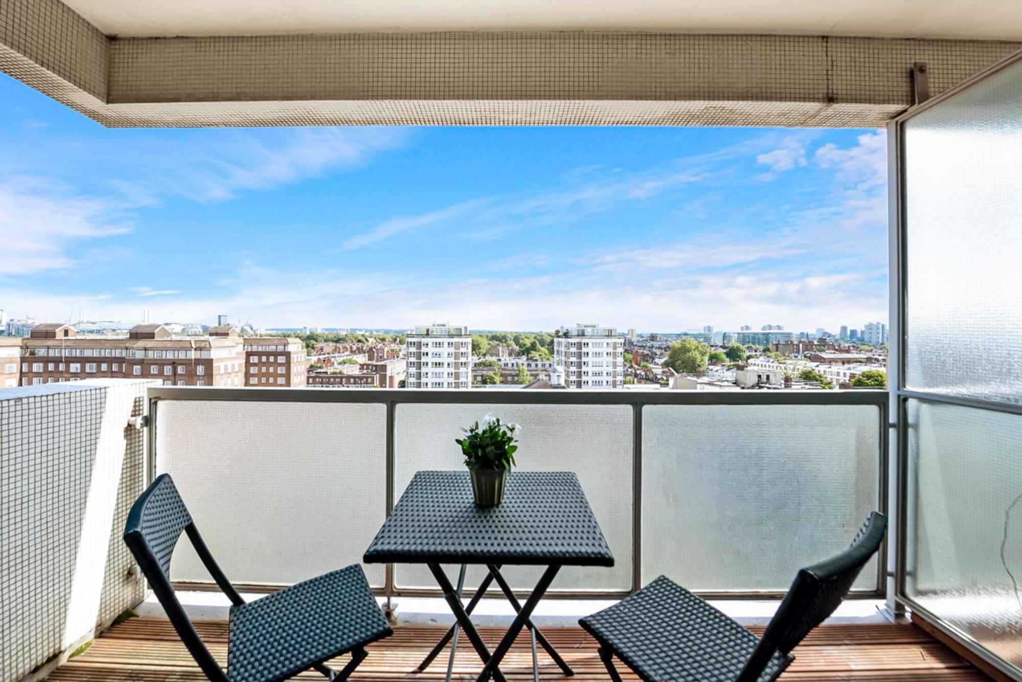 Apartment Stunning Flat On King's Road, Chelsea With Balcony London