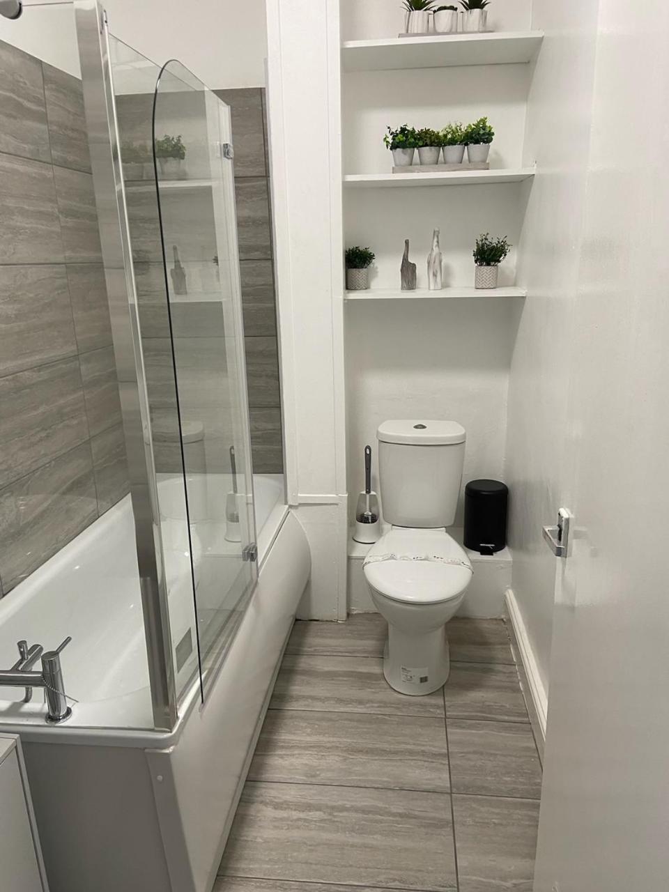 2 Bedroom Flat In Appartement