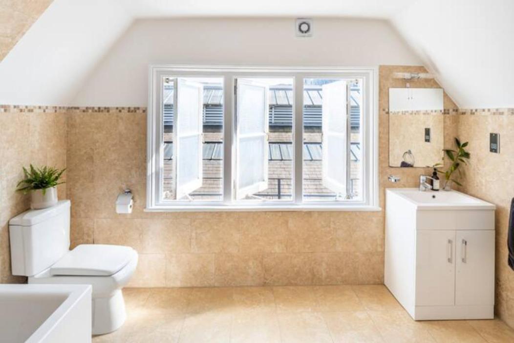 Three-storey, Renovated 1890s Heritage In Spitalfields Market Appartement