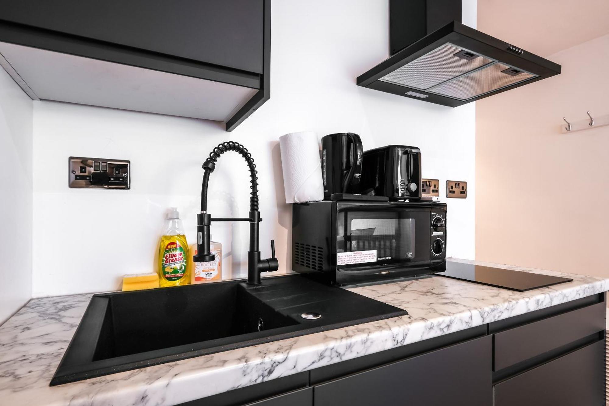 Spacious In Piccadilly Sleep 6 Vrb Londres