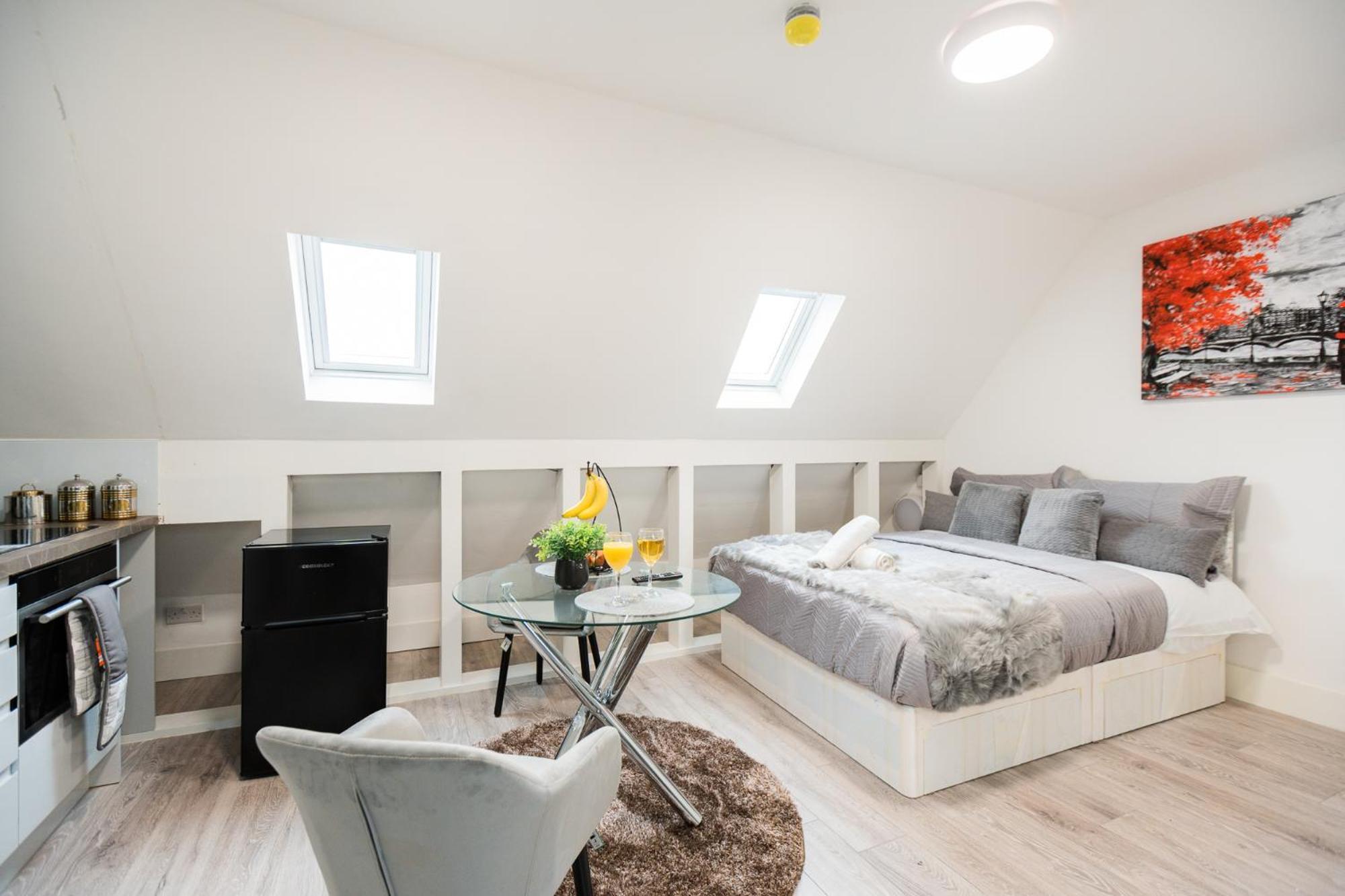 Spacious And Modern In G London