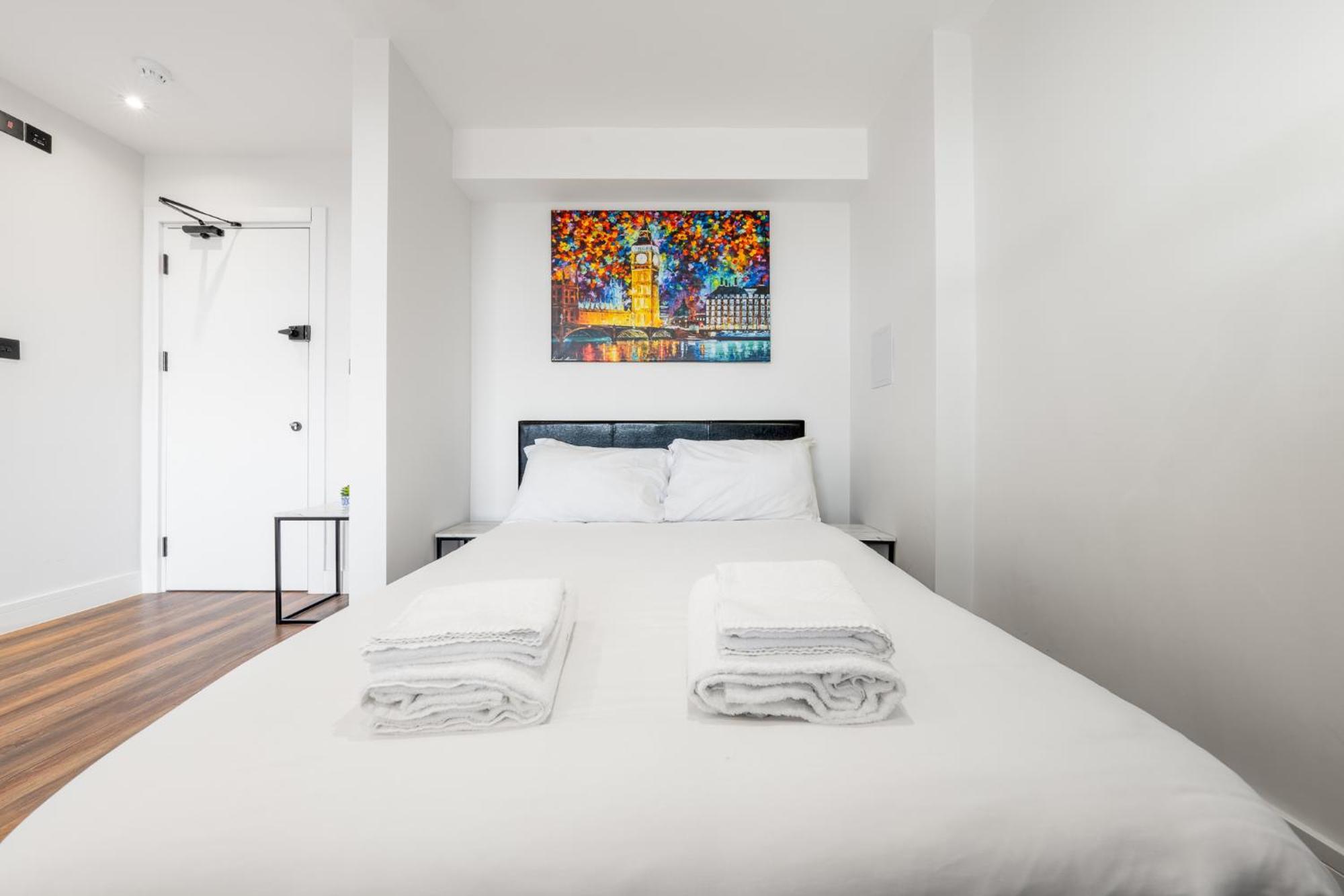 4 West Brand New Loft *