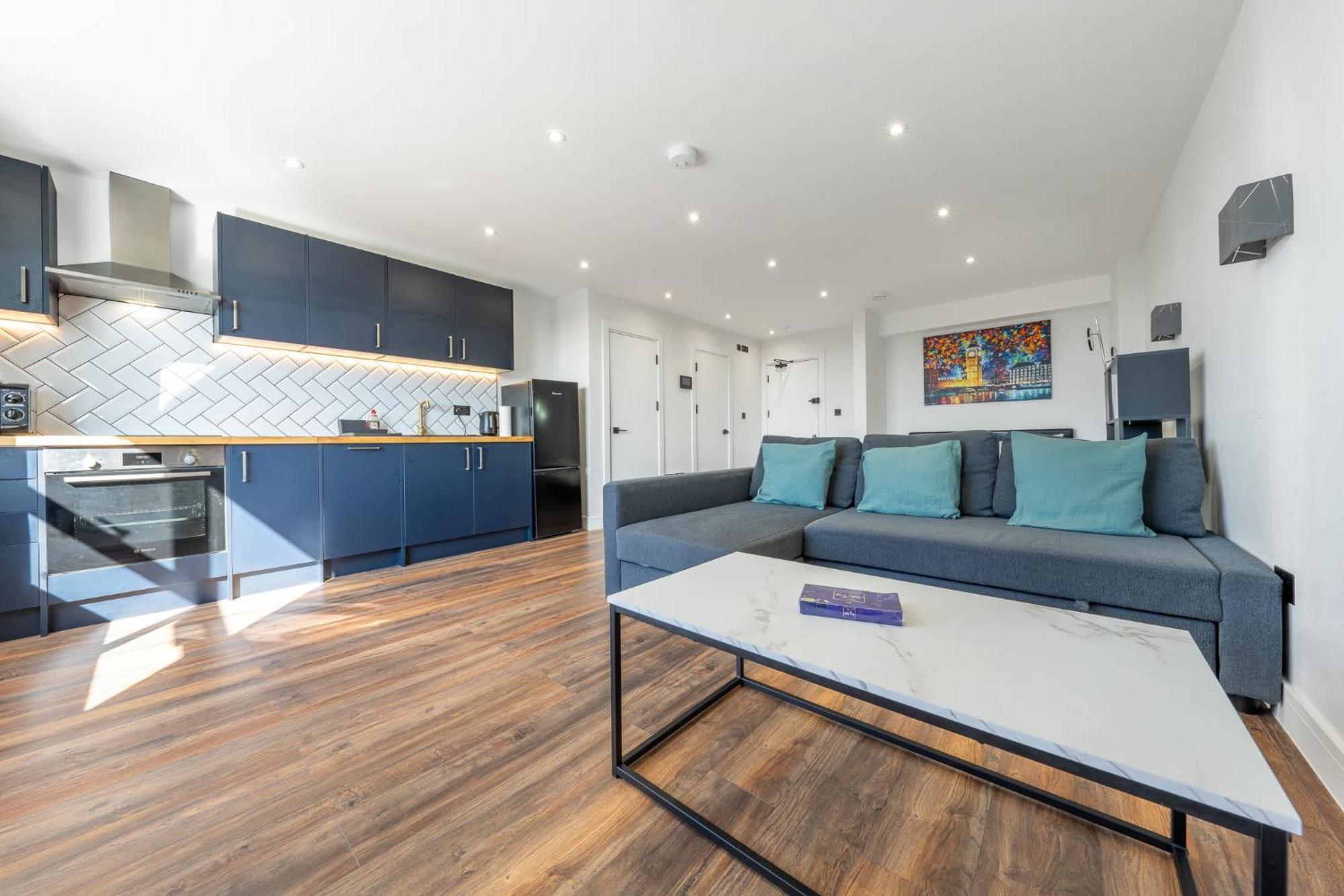 4 West Brand New Loft