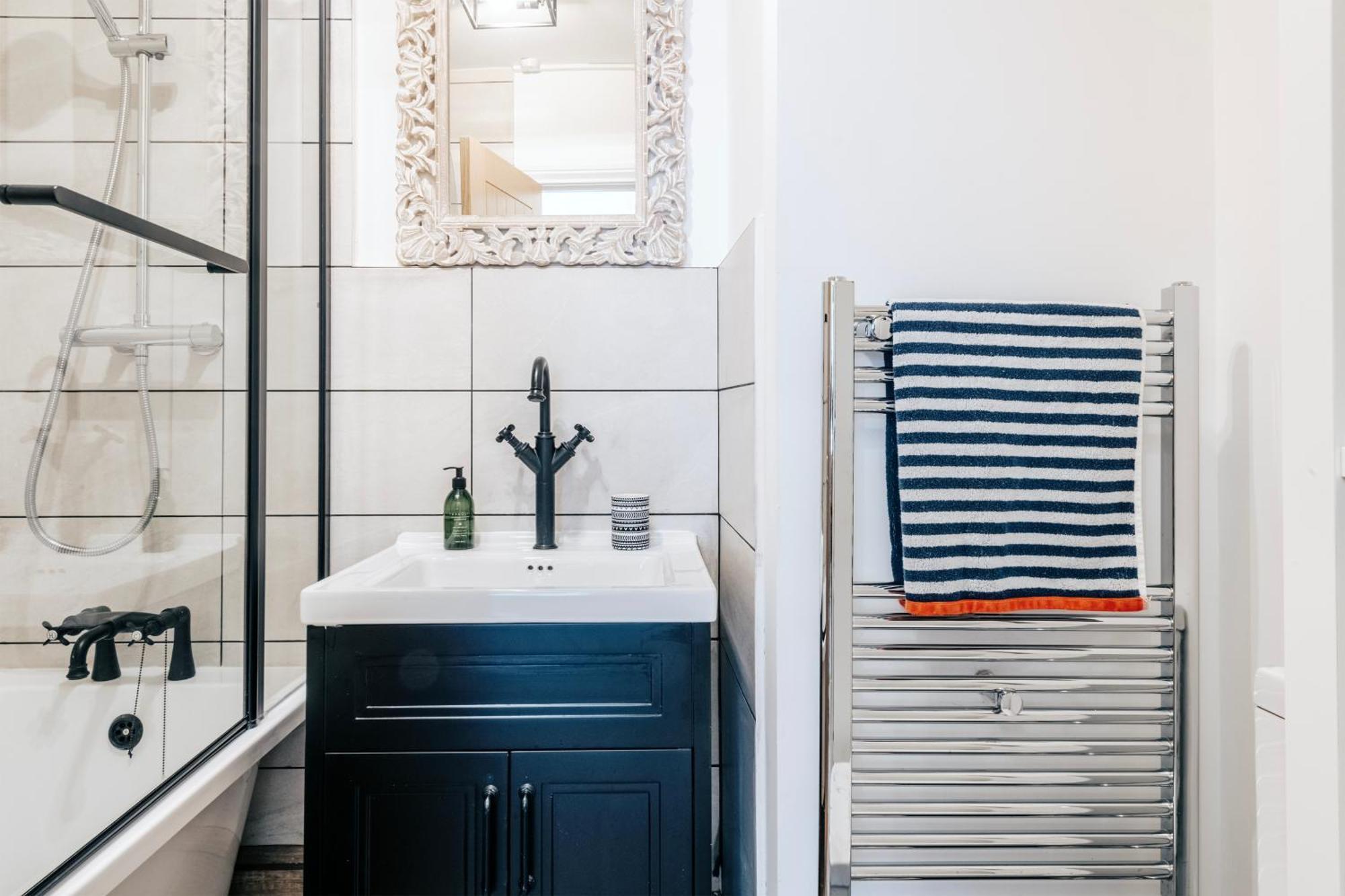 Apartamento Chic 1 Bed Flat Zone 2 Hampstead Swiss Londres