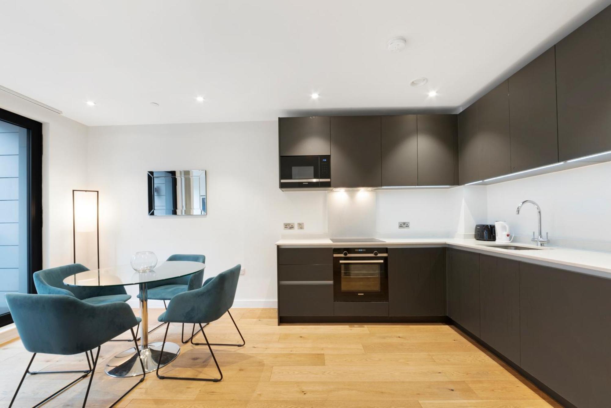 Apartment 1 Bedroom Close To Tower Hill London
