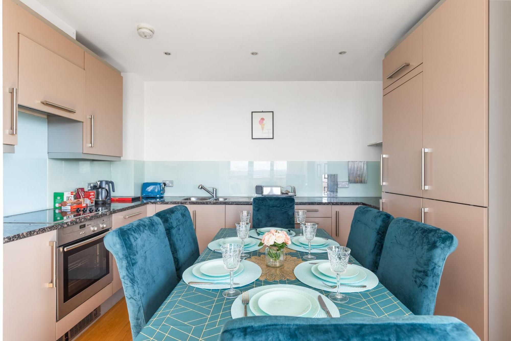 View Apartment, Short Walk To Tower Bridge, Free Parking Apartment London
