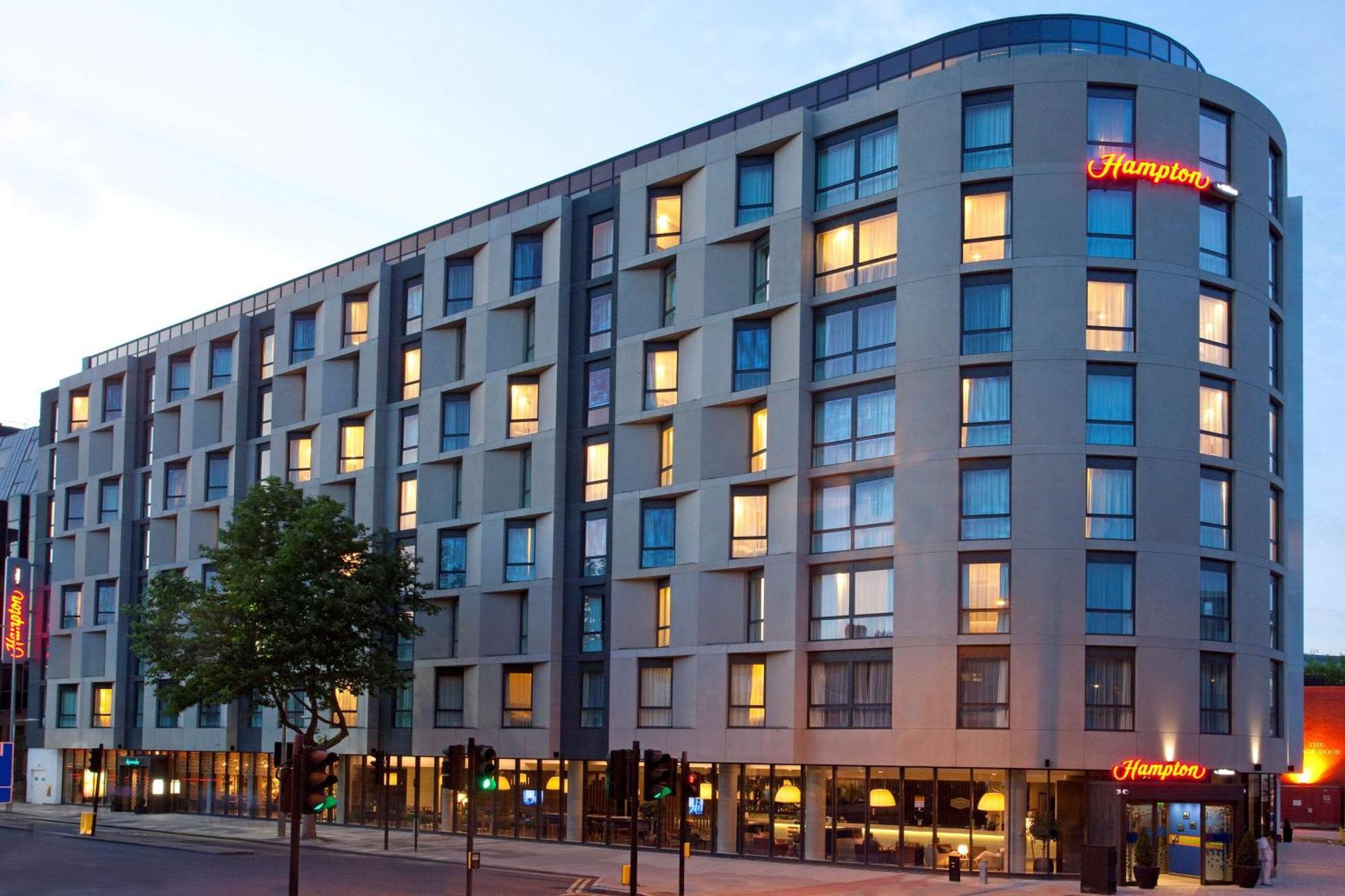 Hampton By Hilton Waterloo 3*