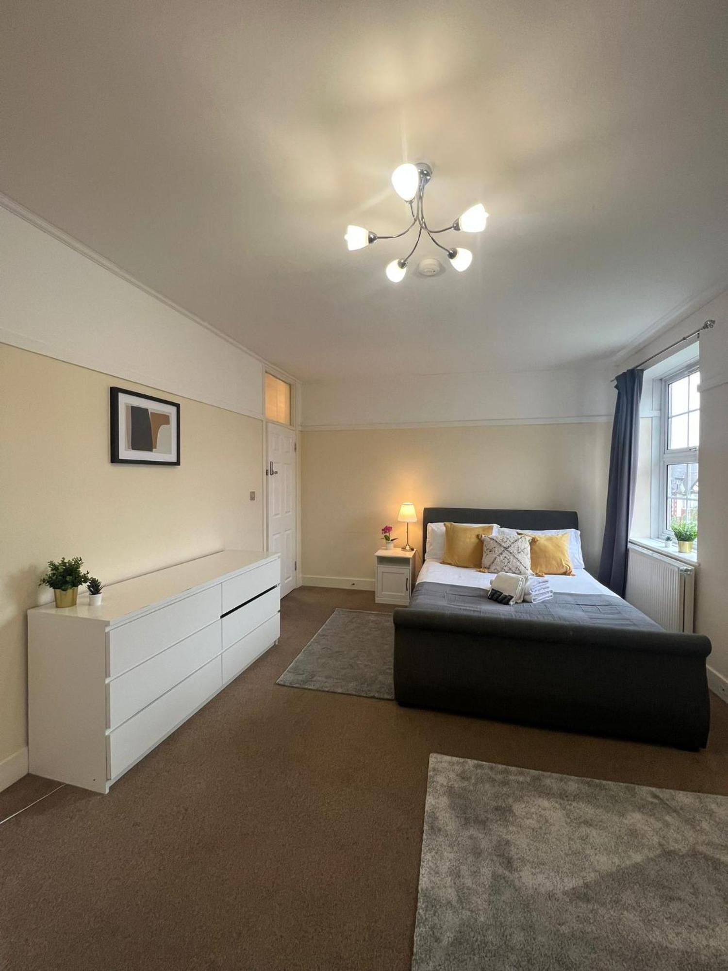 Hospedagem domiciliar Stunning Wembley Stadium Flat Londres