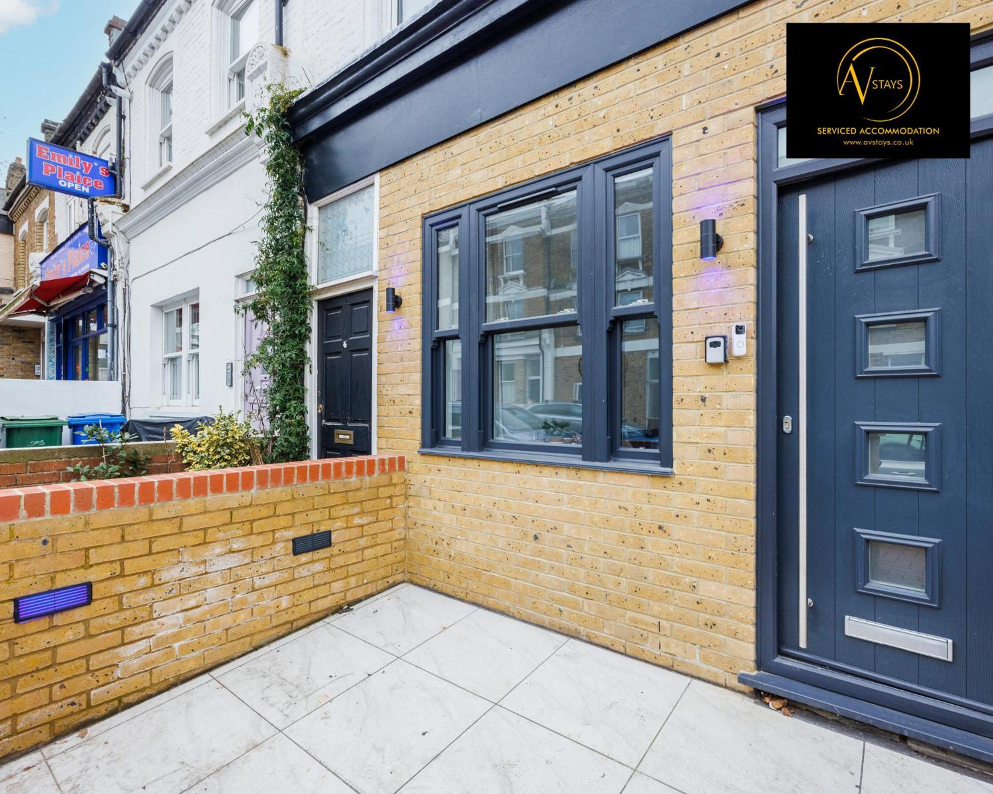 2 Bedroom By Av Short Lets Southwark Londres