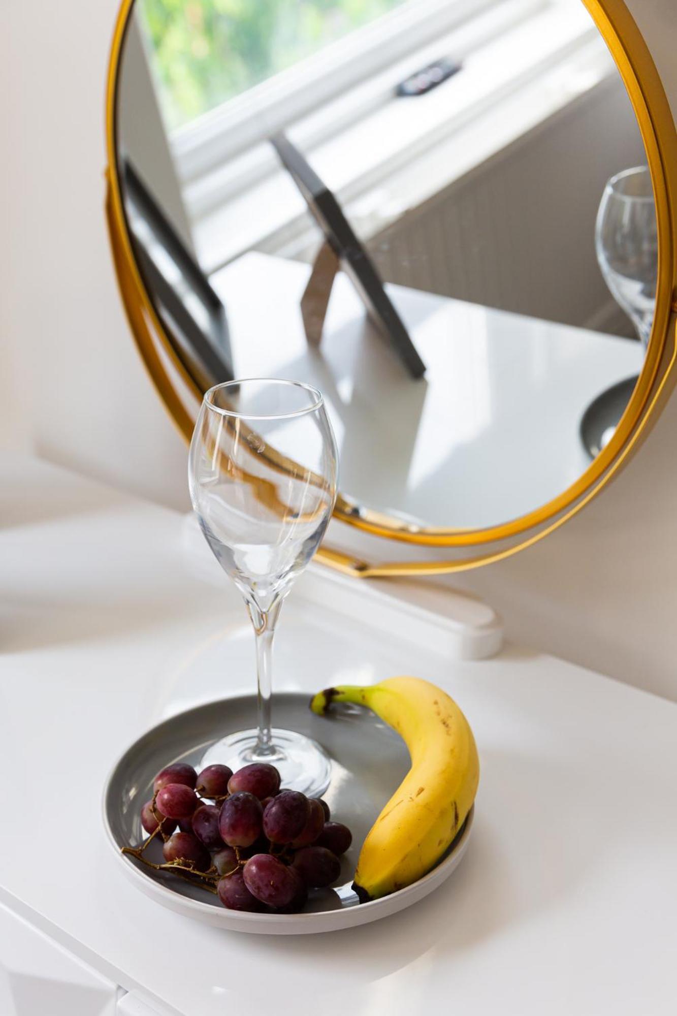 Trendy And Spacious Near Notting Hill 1 Apartamento