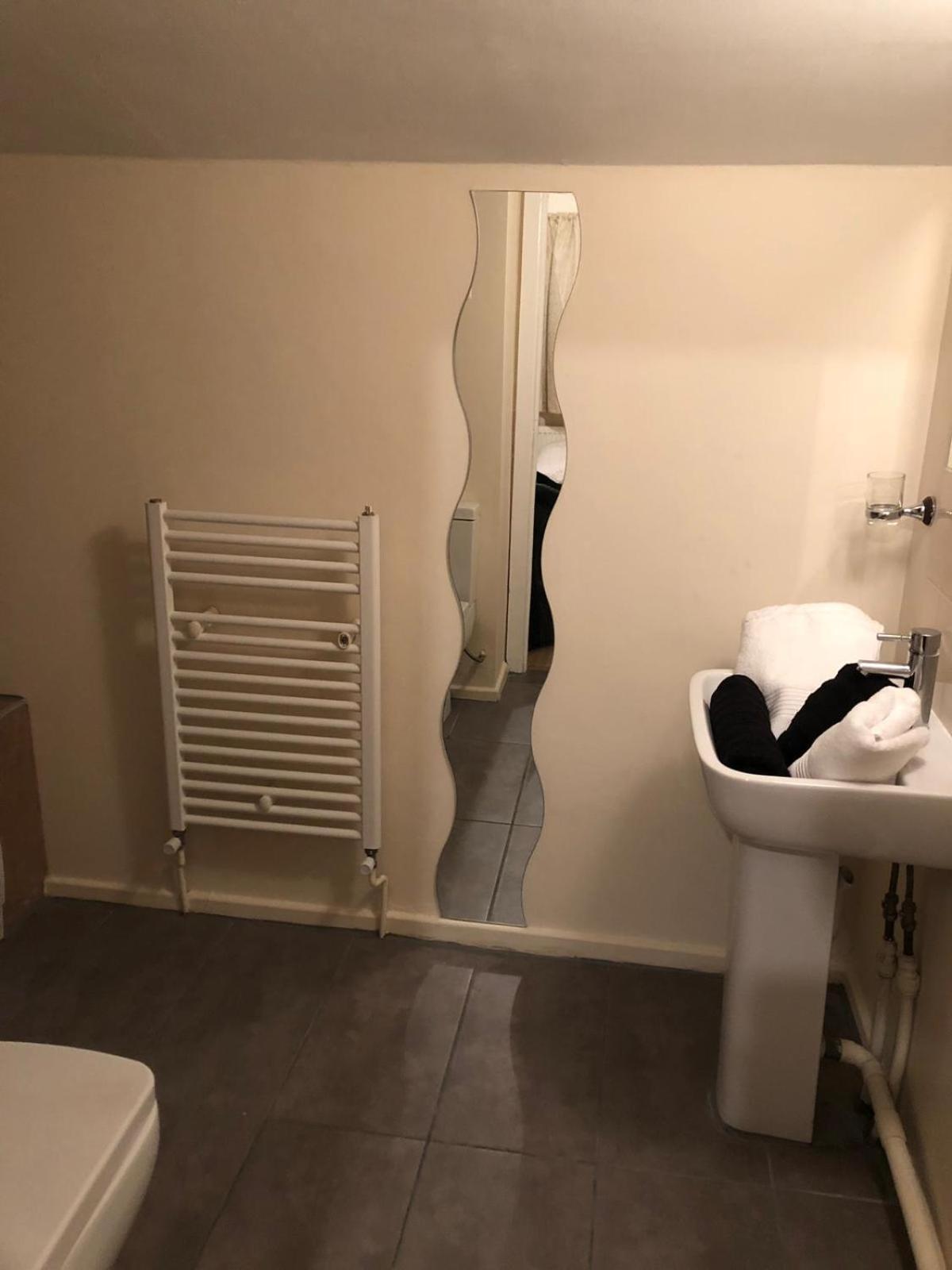 145 Burnley Road Homestay