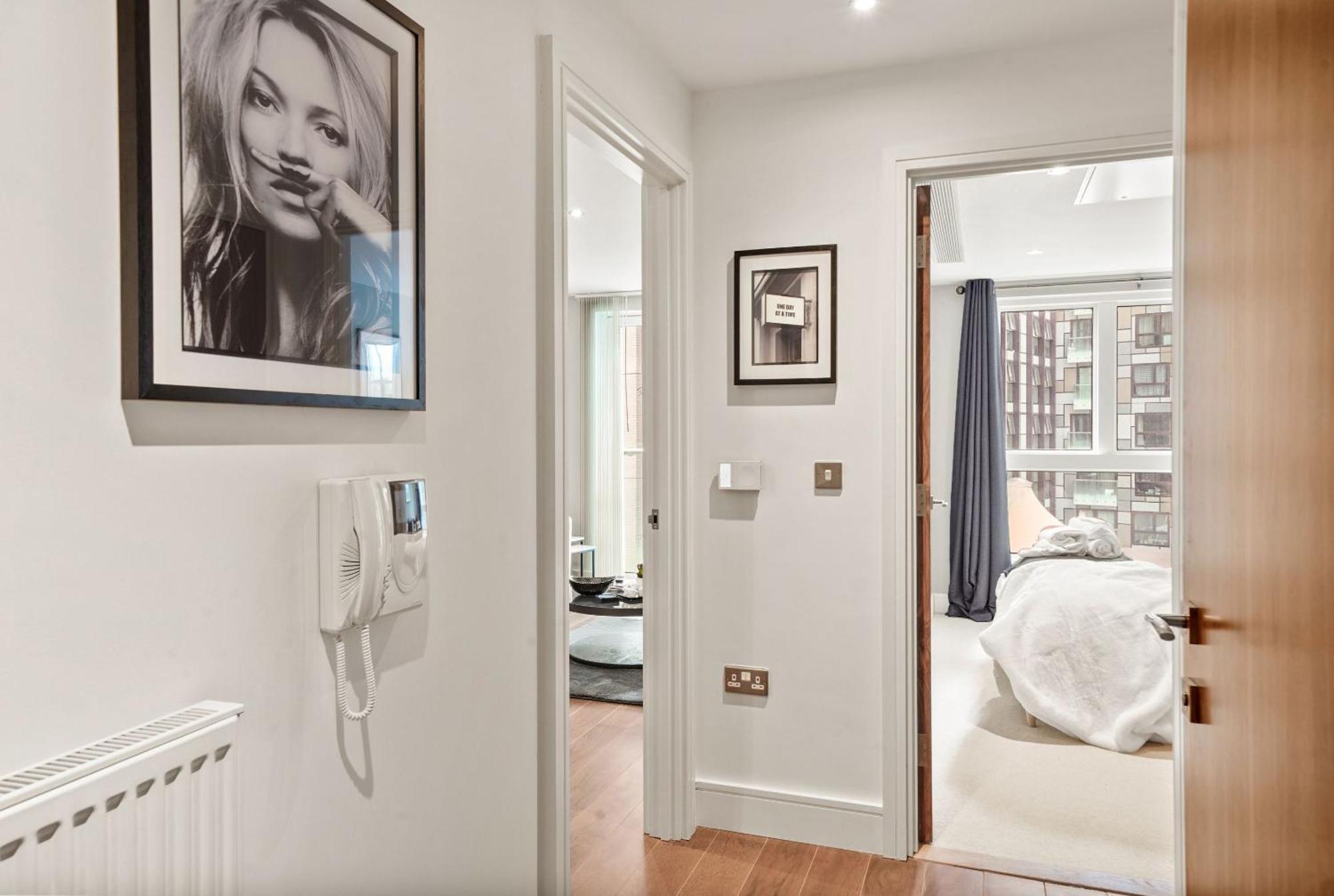 Apartamento Luxury 1 Bed Flat, Minutes From Canary Wharf And South Quay Station *