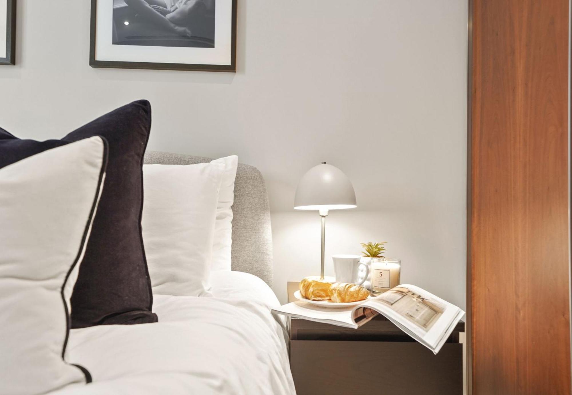 Luxury 1 Bed Flat, Minutes From Canary Wharf And South Quay Station Londres