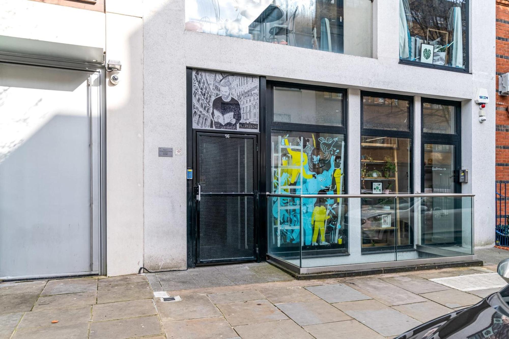 Trendy Kings Cross Flat