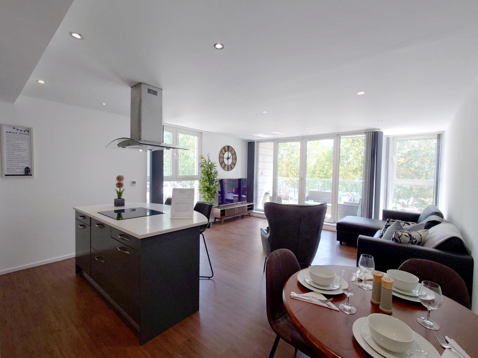 Fully Serviced Two Bed By Excel & O2 Londres