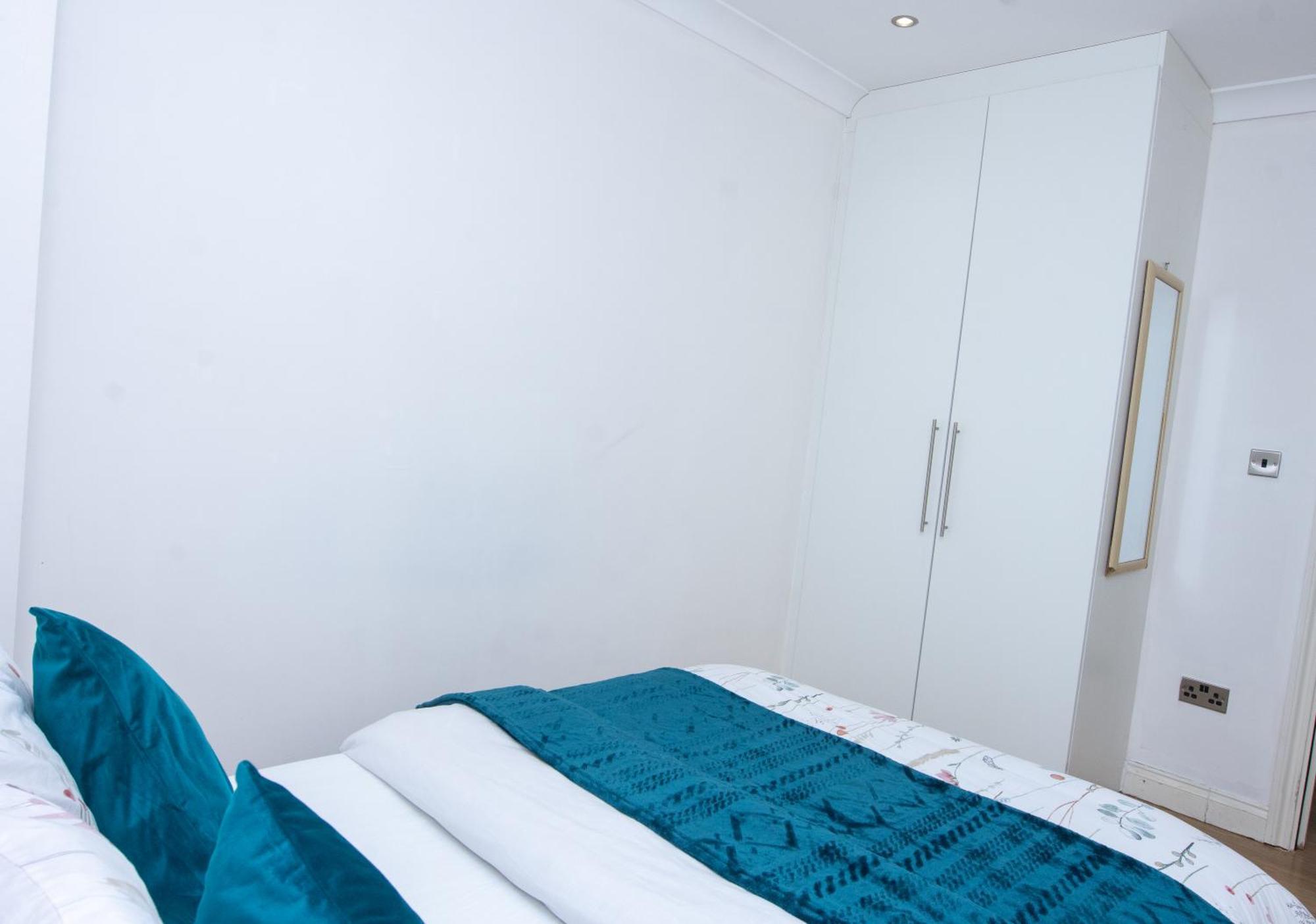 Evergreen Apartments-flat 4, * Londen