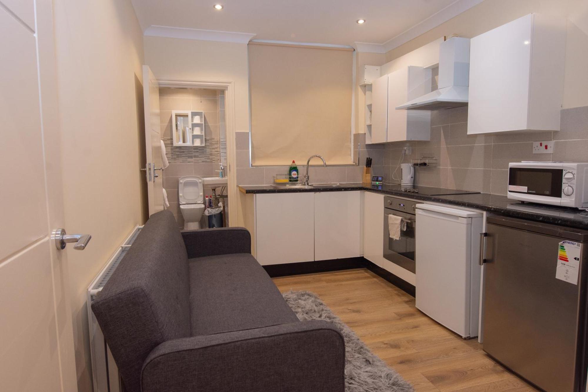 Apartment Evergreen Apartments- Flat 1,