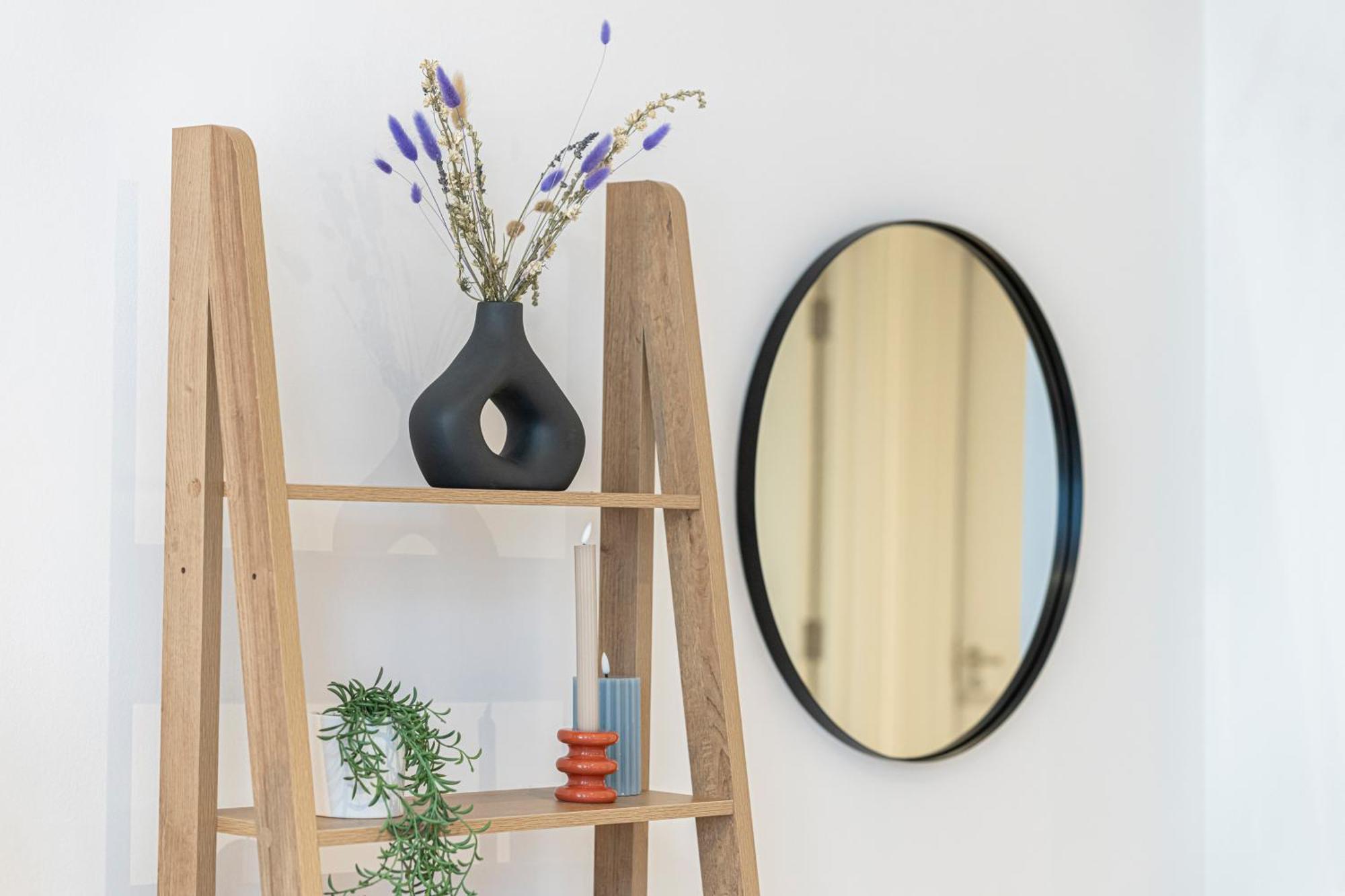 Stylish 1 Bed Flats In Soho, Next To Piccadilly Circus And Trafalgar Square *