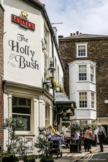 Amazing Holidays With A Terrace Londen
