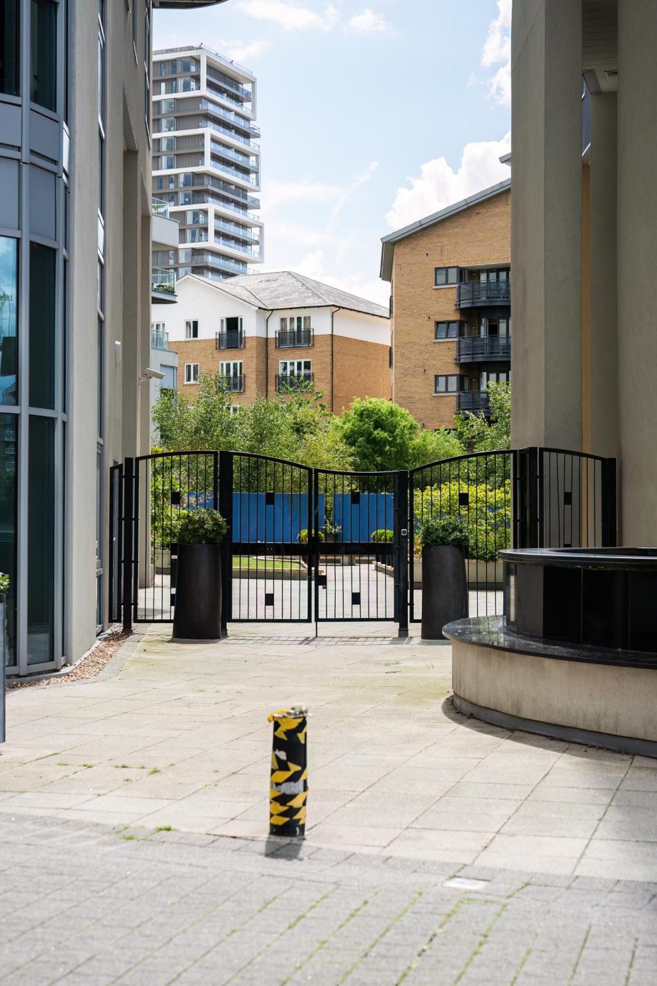 Livestay-stunning With Private Balcony & River Views Appartement Londen
