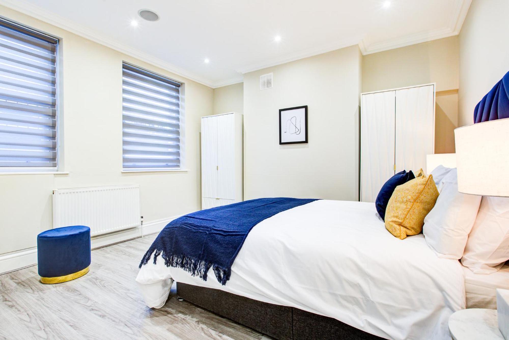 Hybrid Resi - Battersea Near Power Station Appartement Londen