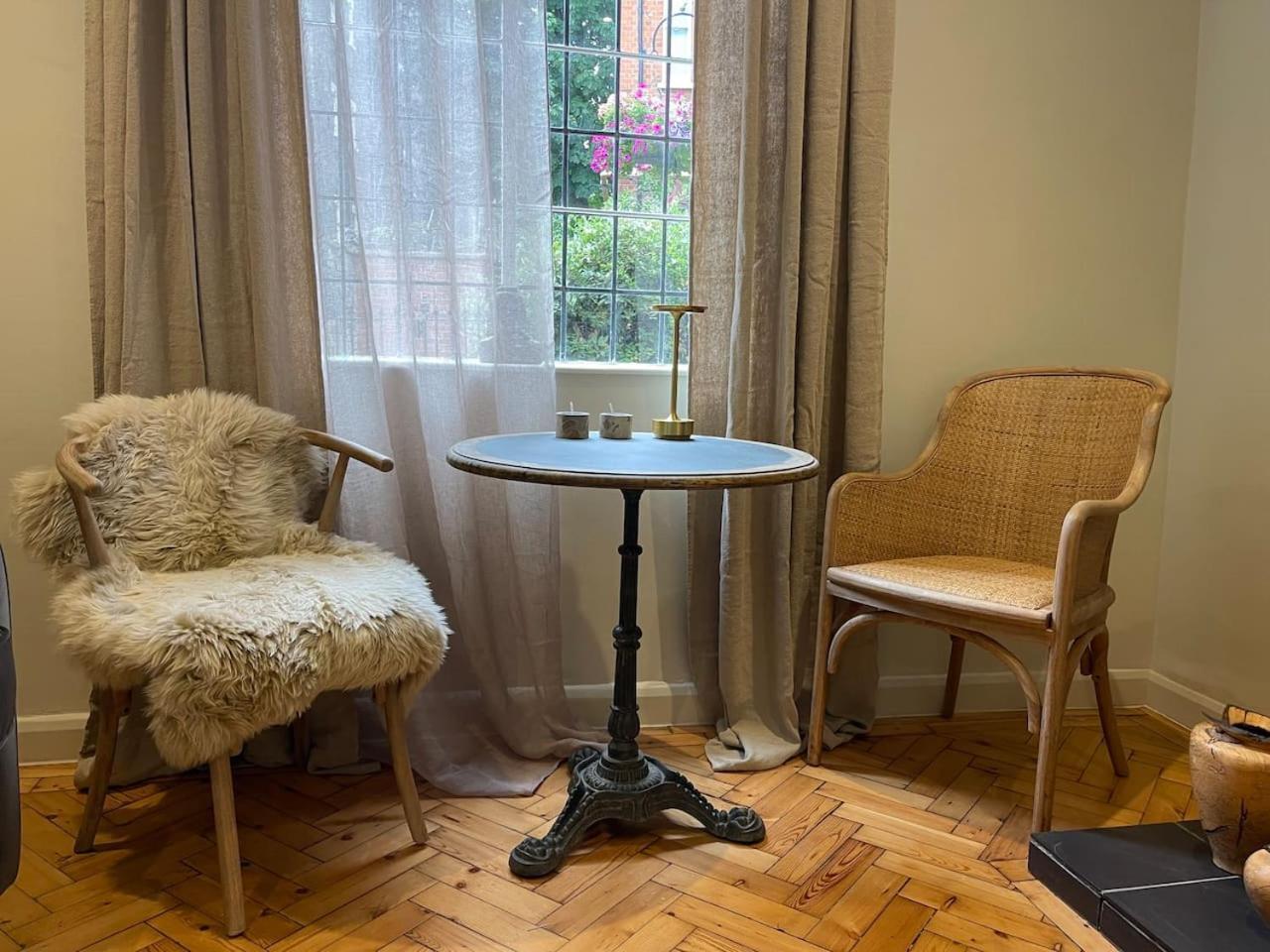 Luxury Charm Apartment *