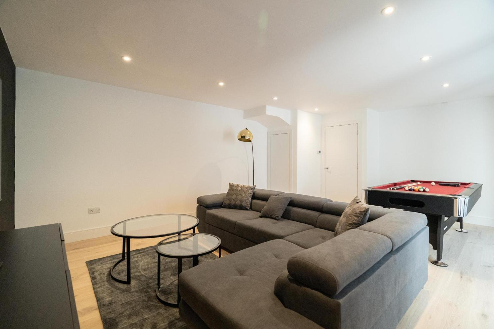 4 Bedrm House Greater Londres