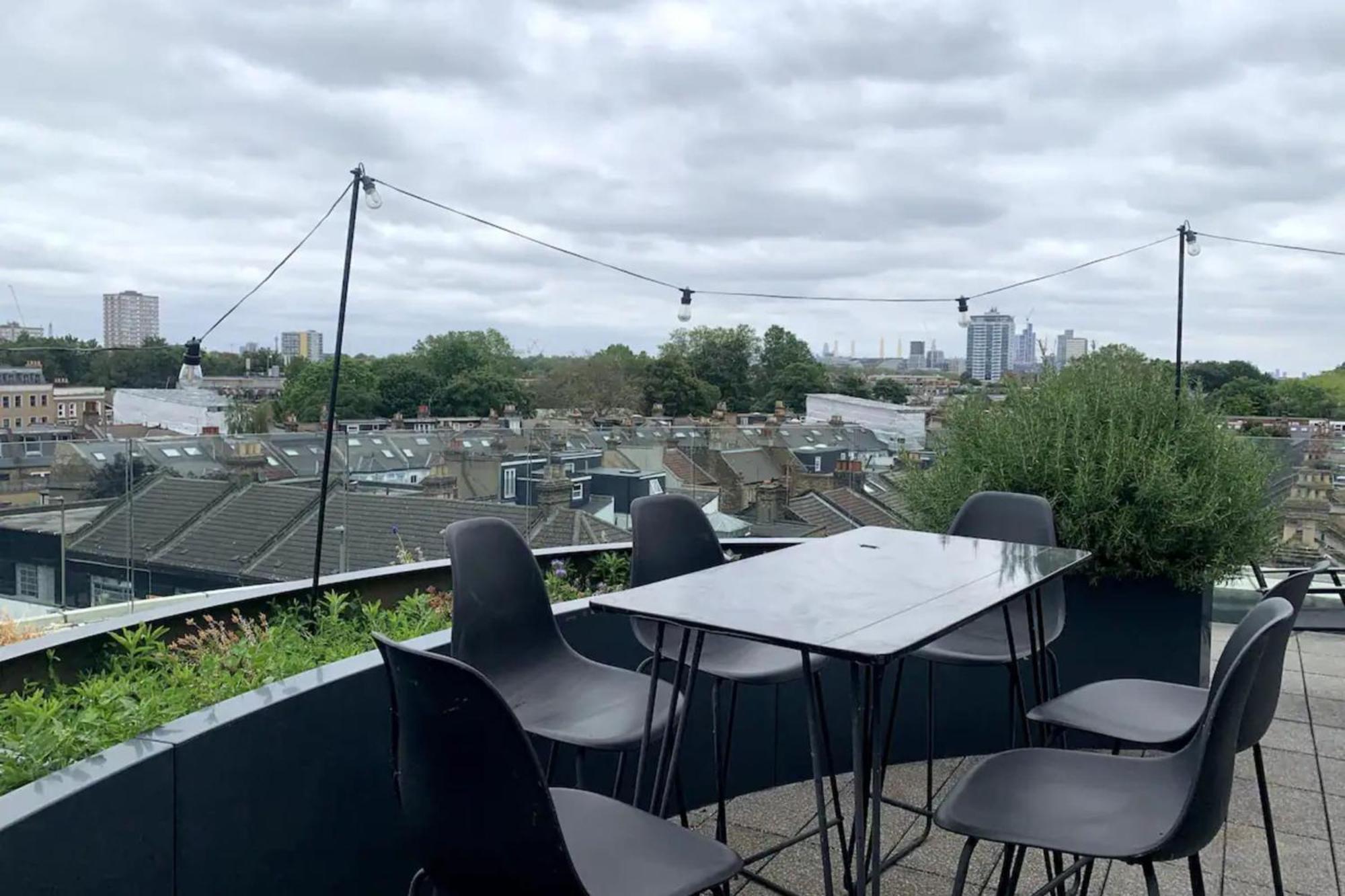 Stylish 2bd Flat With Private Balcony - Battersea Apartamento Londres