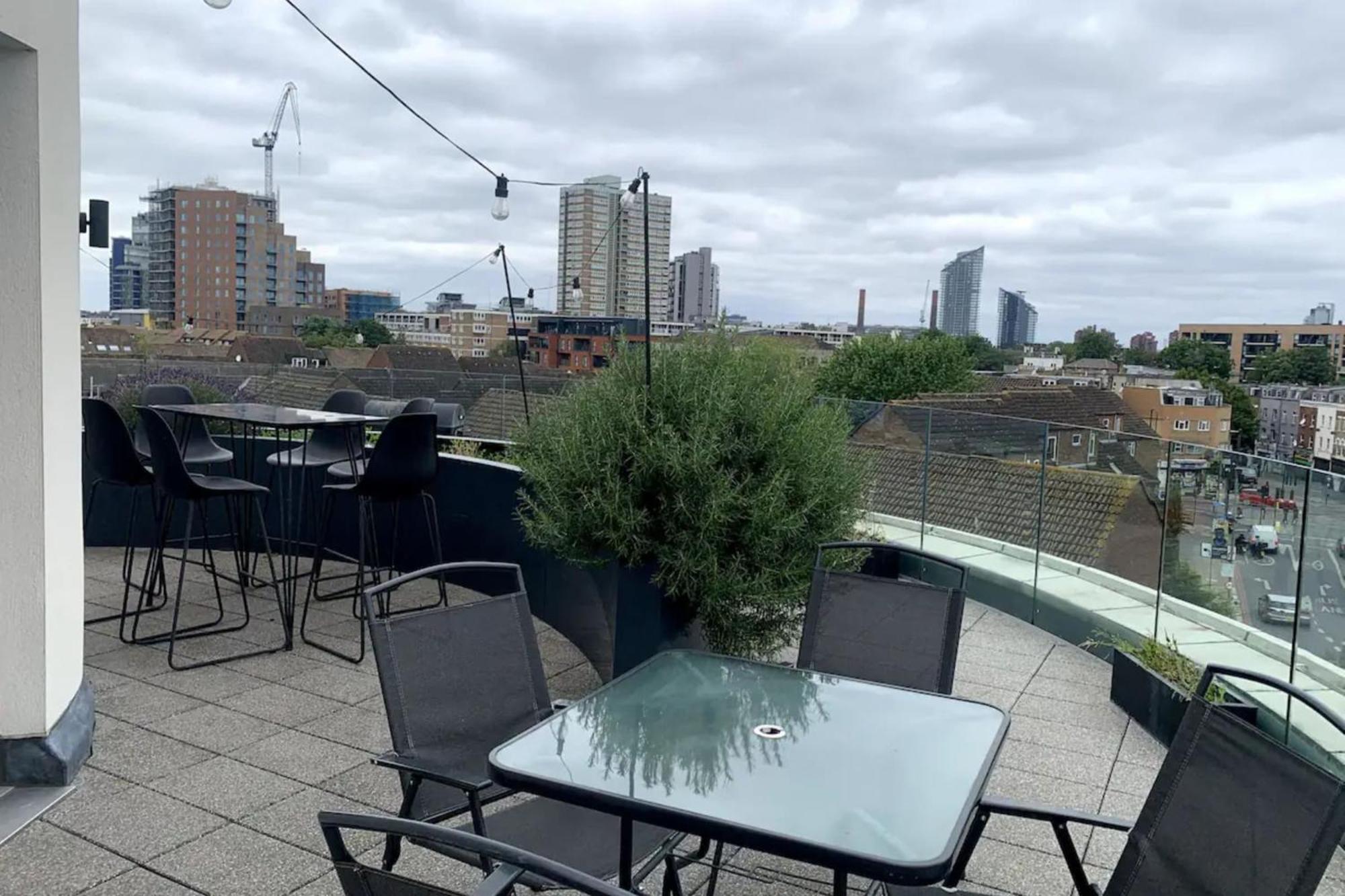 Stylish 2bd Flat With Private Balcony - Battersea Apartamento Londres