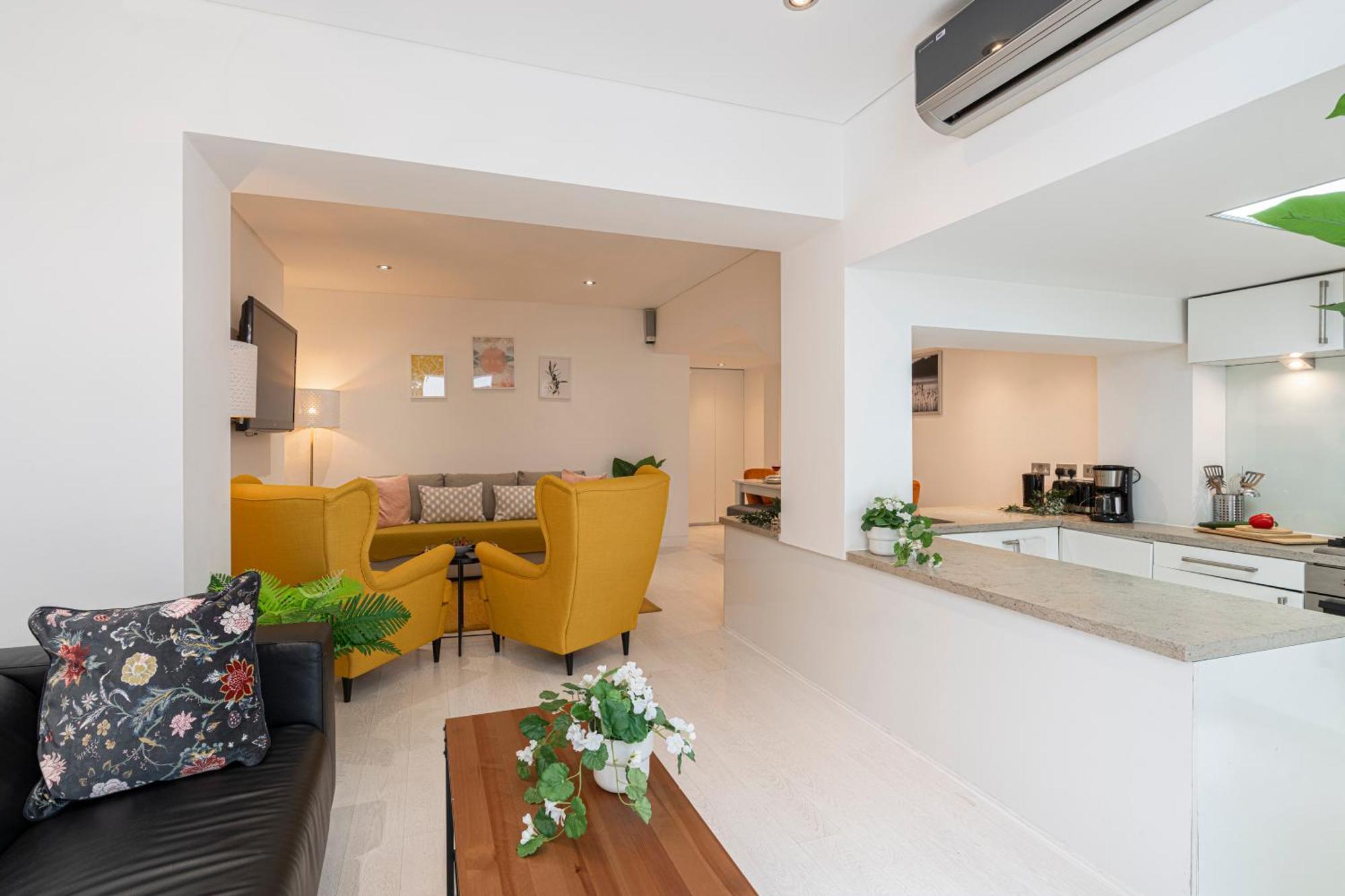 At Kensington And Knightsbridge Apartamento