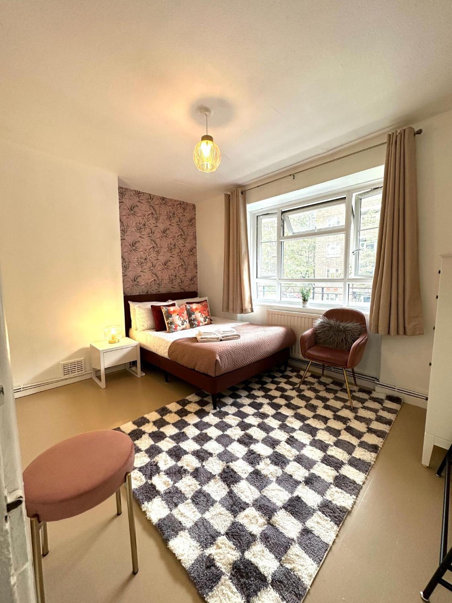 Charming 2-bed Flat With Balcony Close To White Westfield *