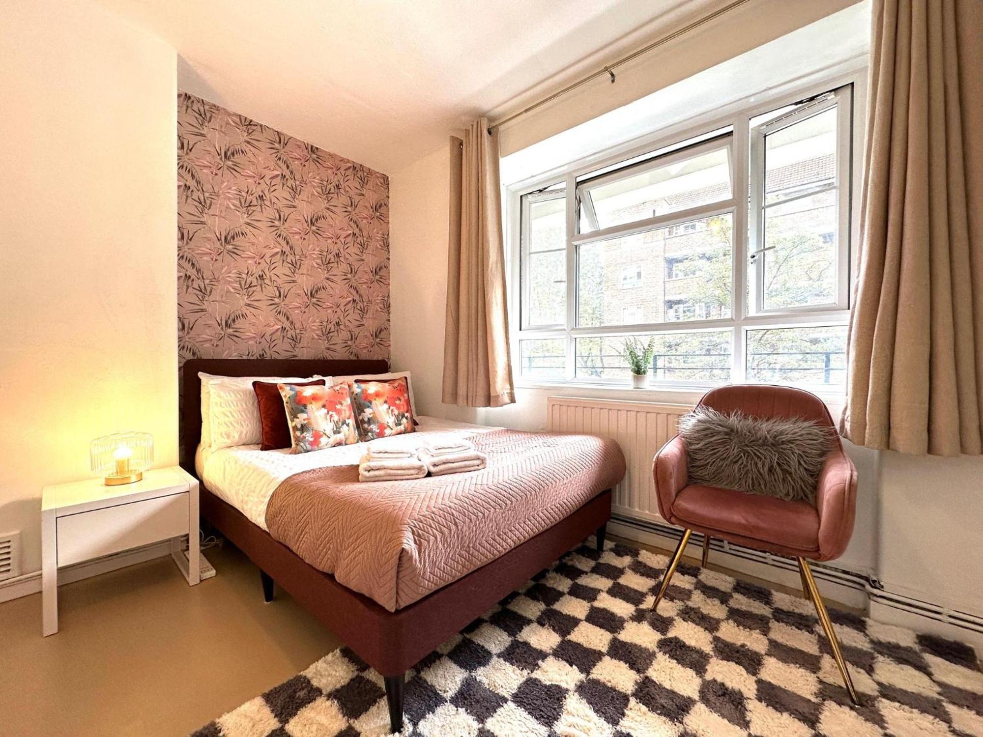 Charming 2-bed Flat With Balcony Close To White Westfield Apartment London