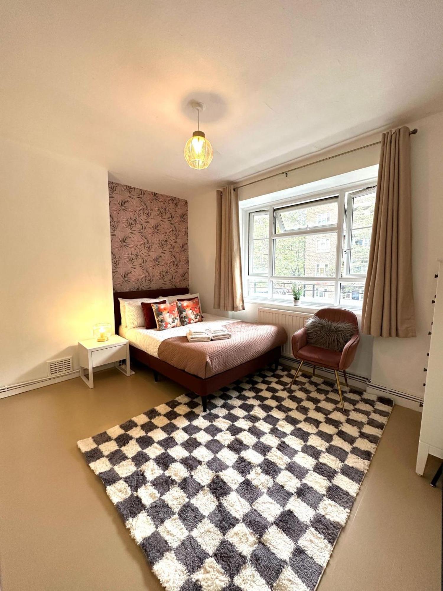 Apartment Charming 2-bed Flat With Balcony Close To White Westfield London