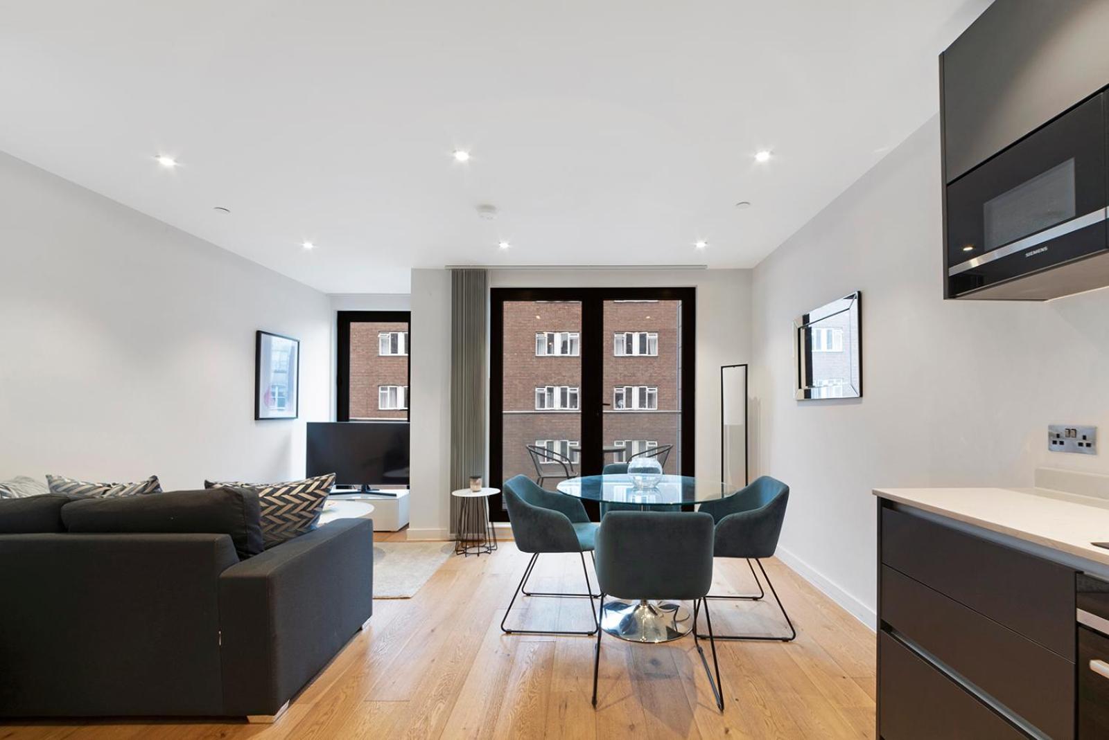 1 Bedroom Close To Tower Hill