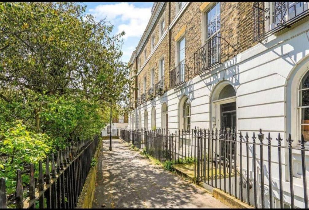 Hébergement de vacances Gorgeous Grade Ii Listed Georgian House - Leafy Square Views -