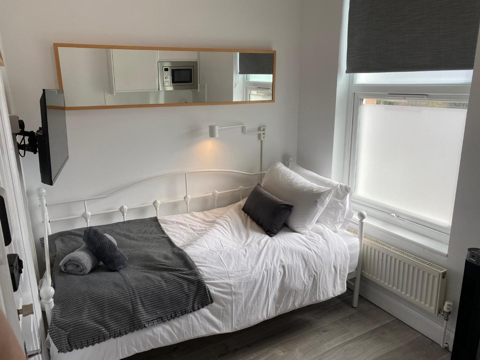 Stylish By Luxestays Shepherds Bush