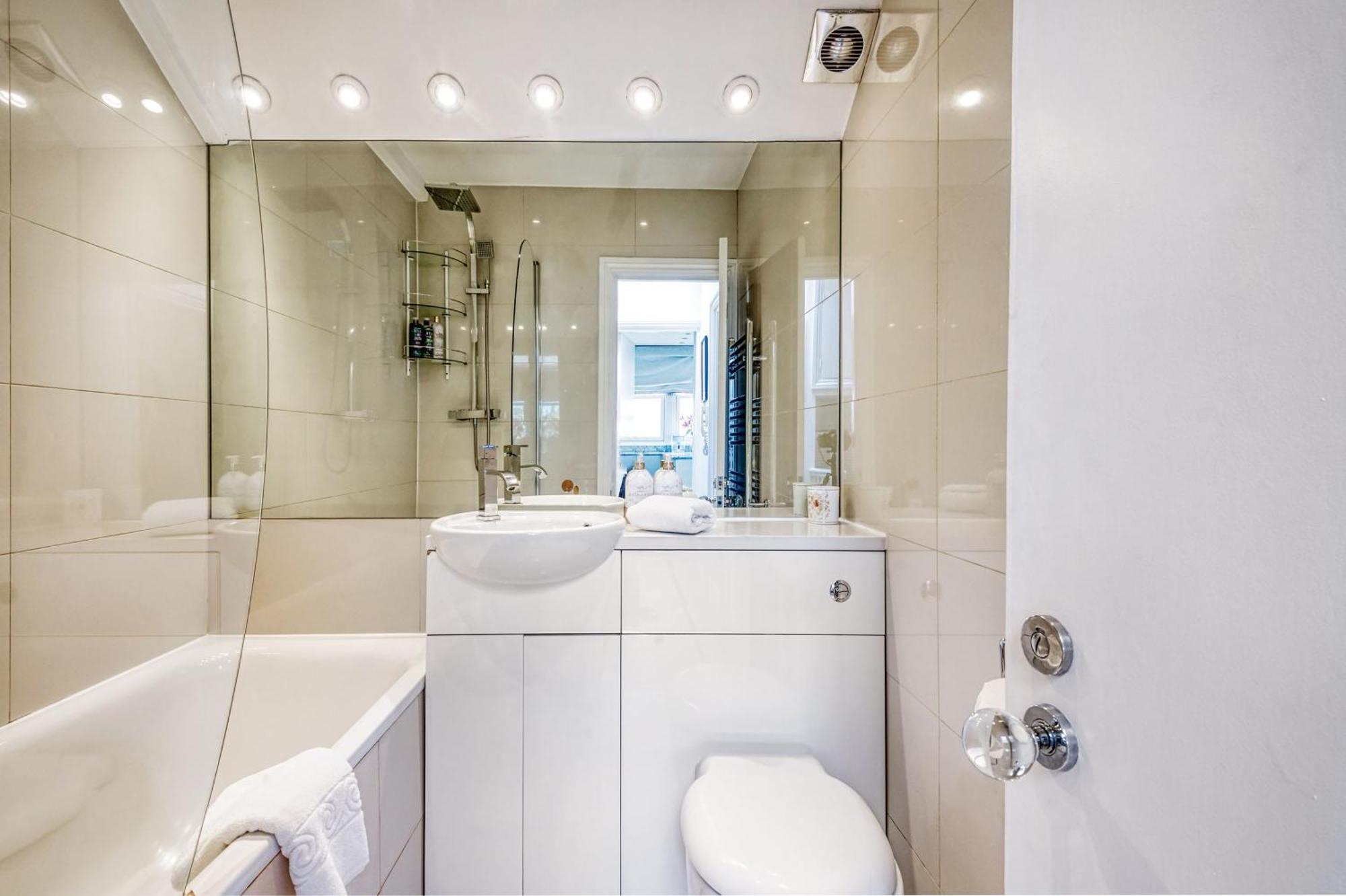 The Luxury 'treehouse' - One Bed Little Venice