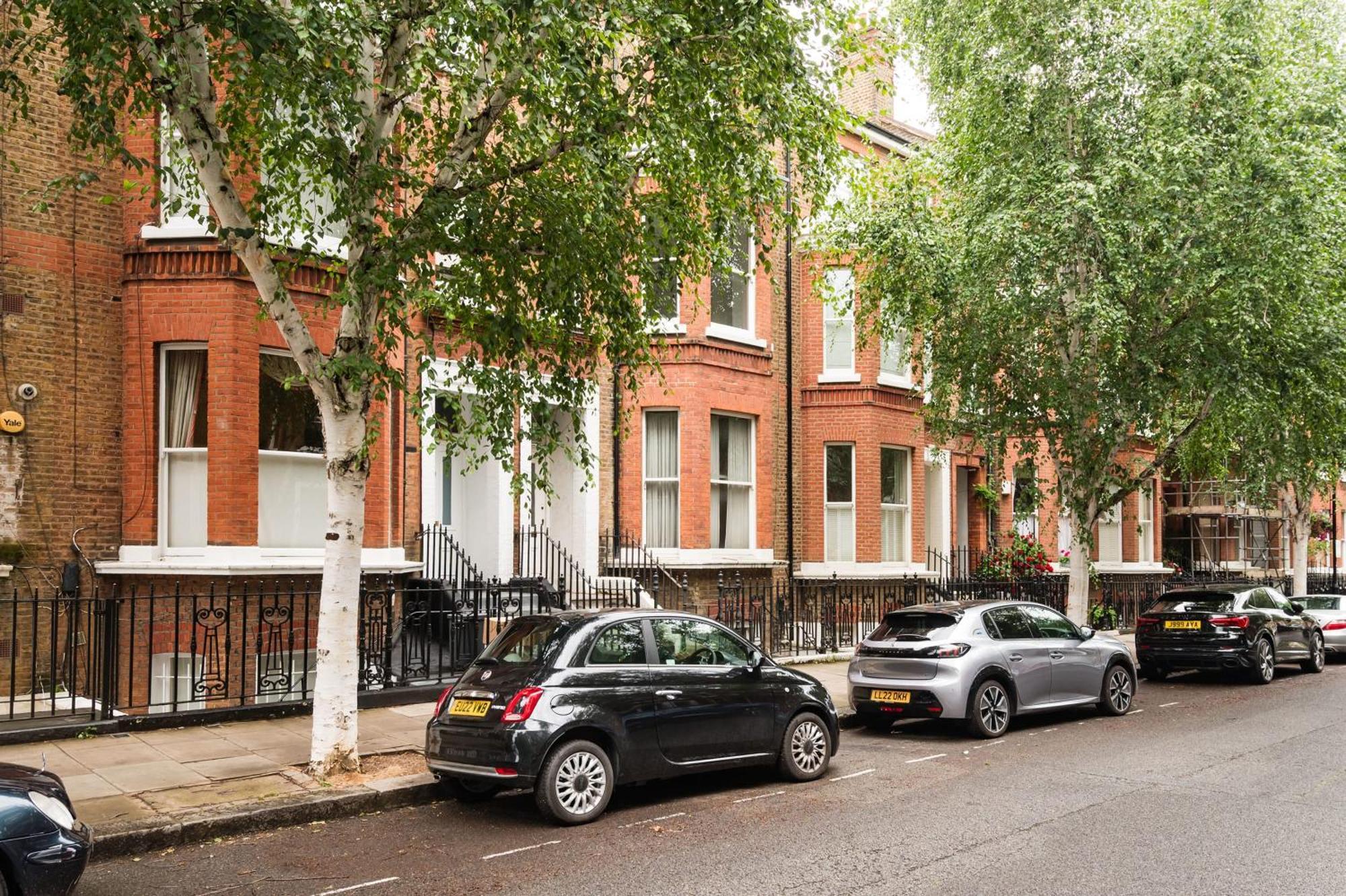 The Luxury 'treehouse' - One Bed Little Venice London