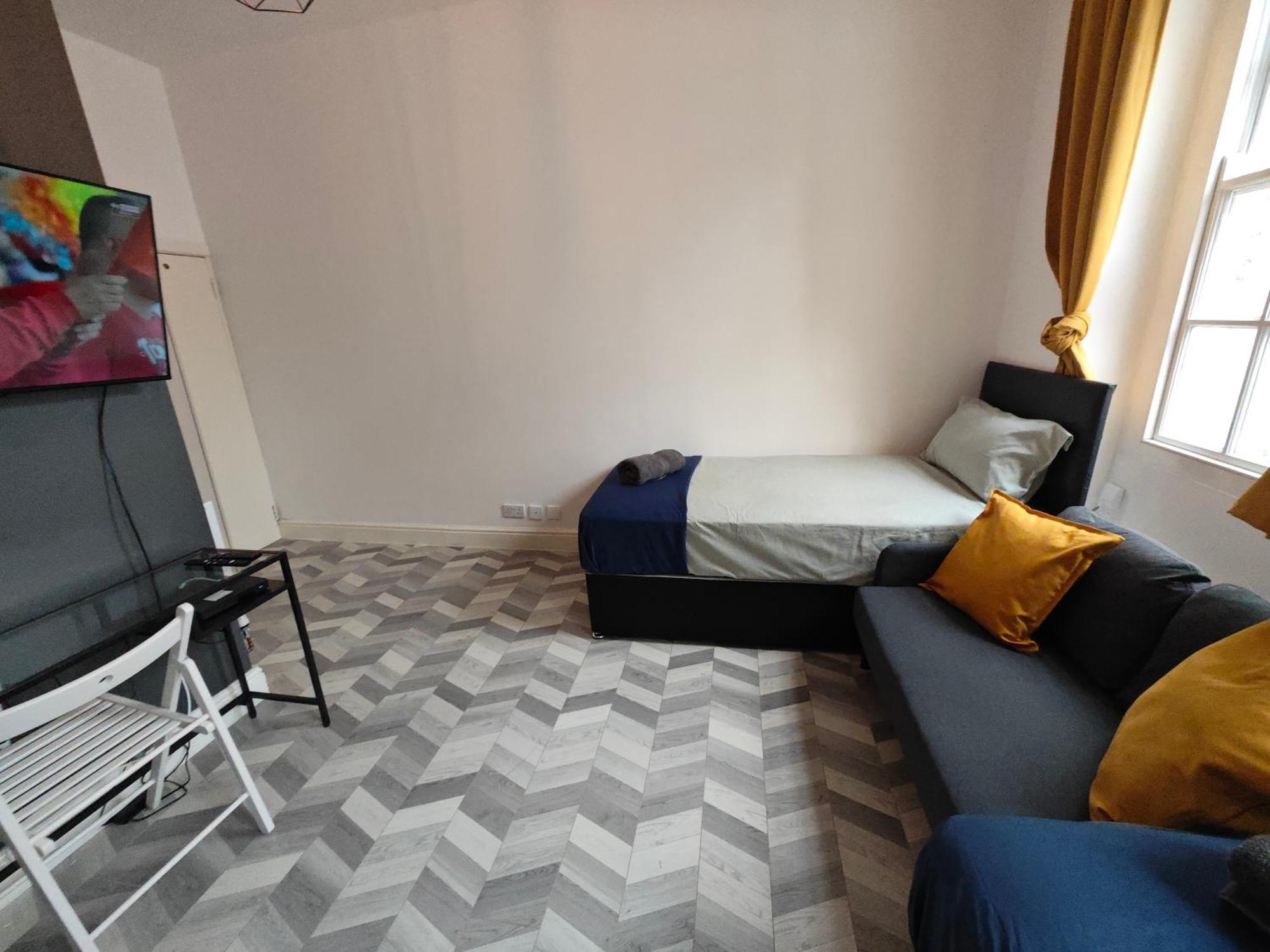 2 Bedroom 2 Bathroom In Old St - Shoreditch - Zone 1