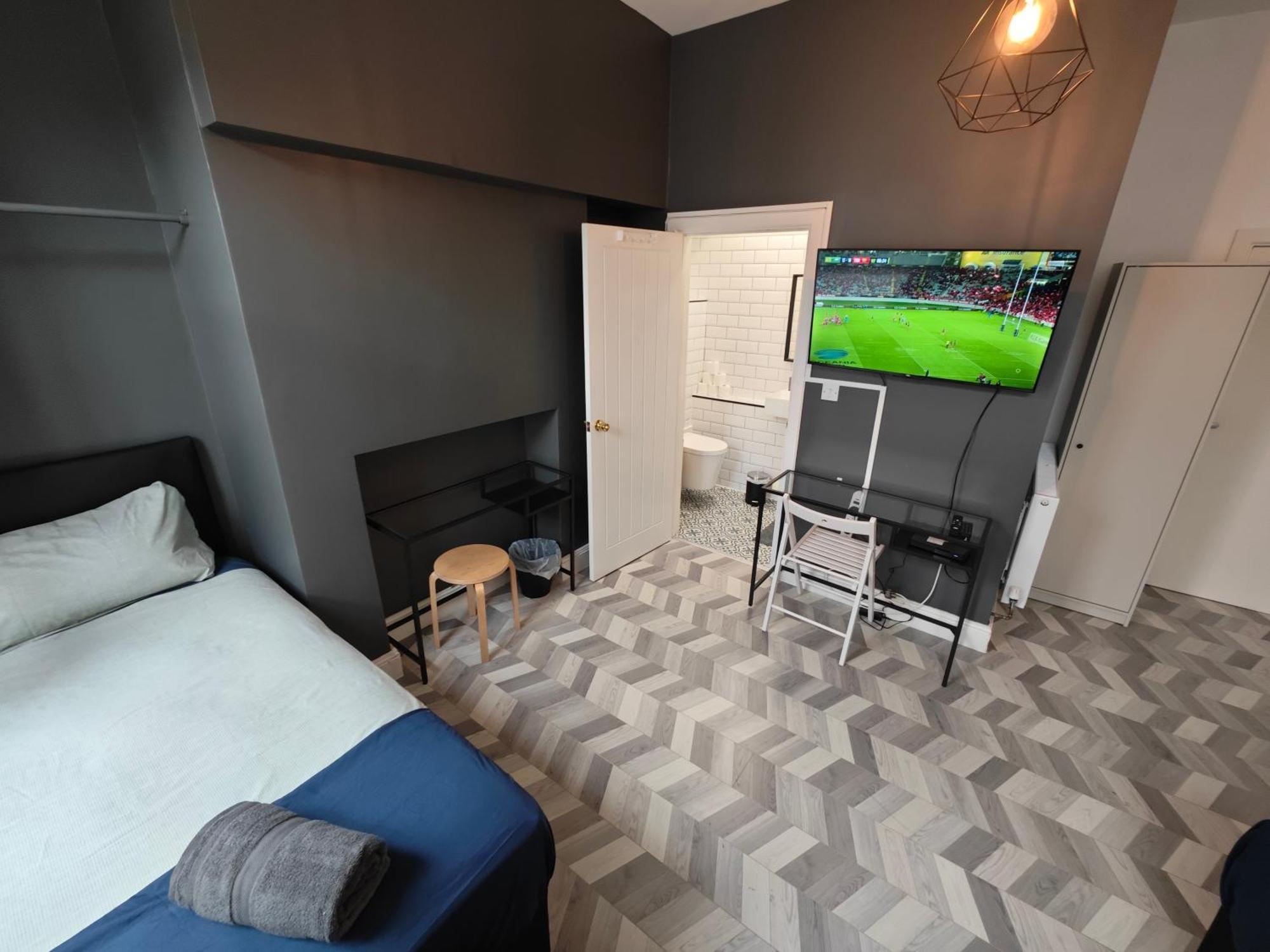 2 Bedroom 2 Bathroom In Old St - Shoreditch - Zone 1 * Londres