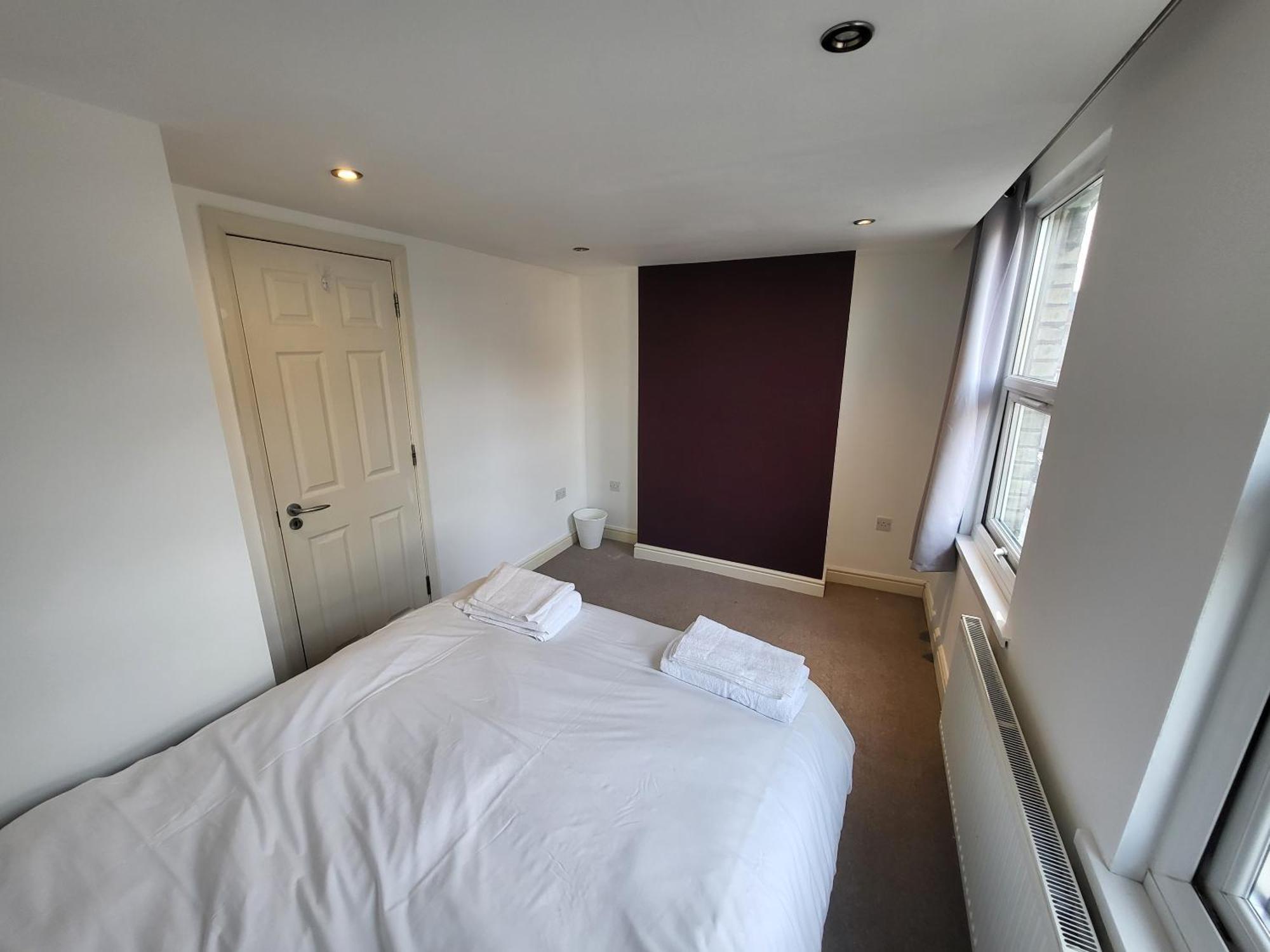 Appartement Large 4 Bedroom House In