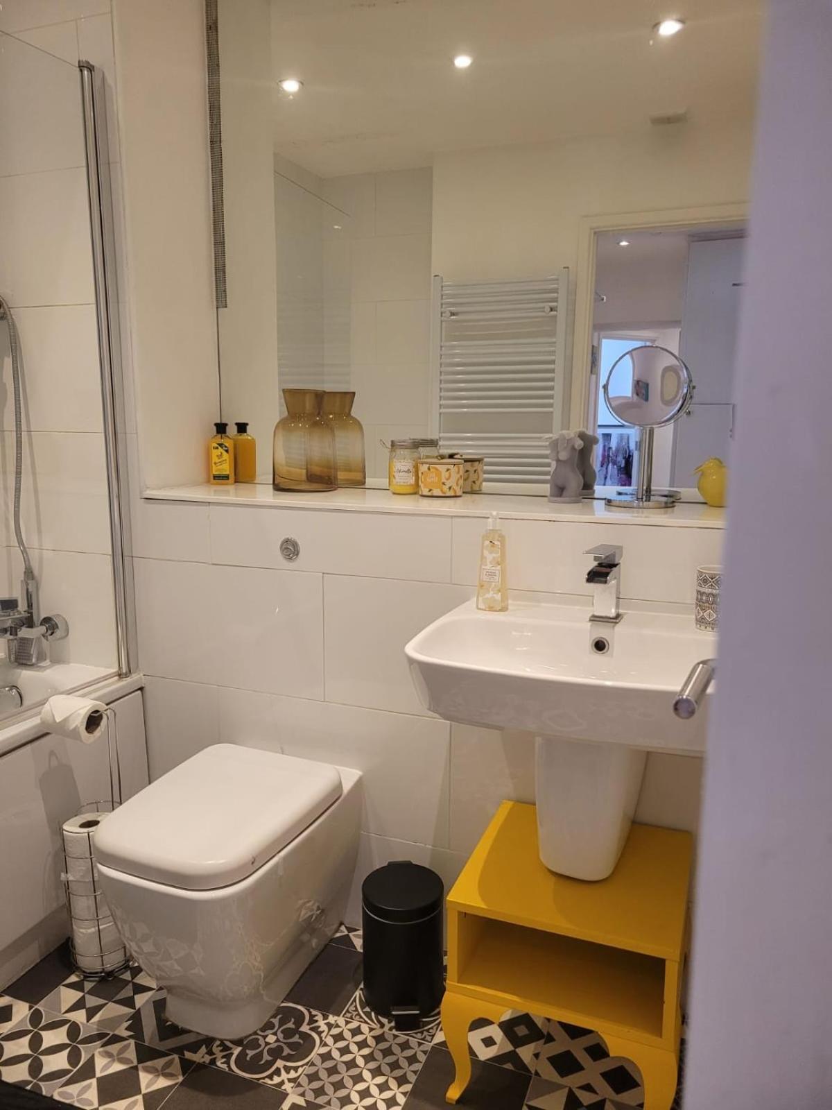 3 Bedroom In Central Sleep 10 Hy2 Appartement